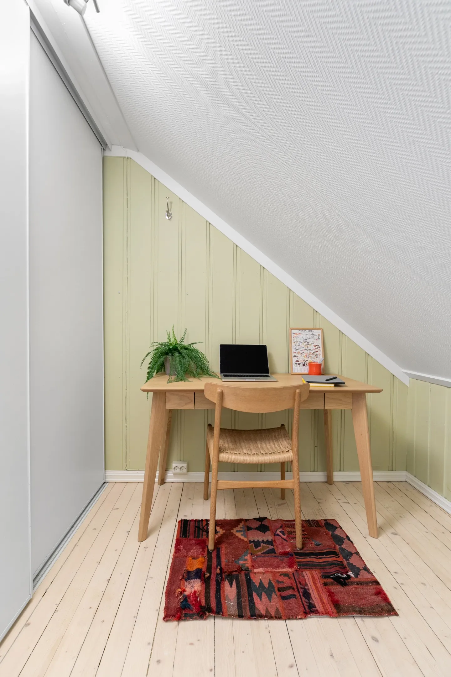1940s Family Home with Lake Views in Stange Vestbygd, Norway - View image 34 of 56