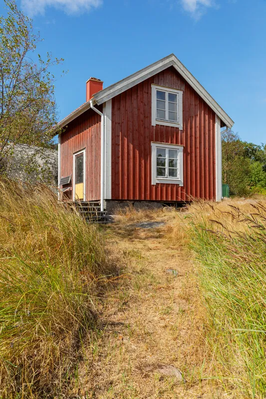 1840s Swedish Country House with Expansive Gardens in Gräddö - View image 19 of 31