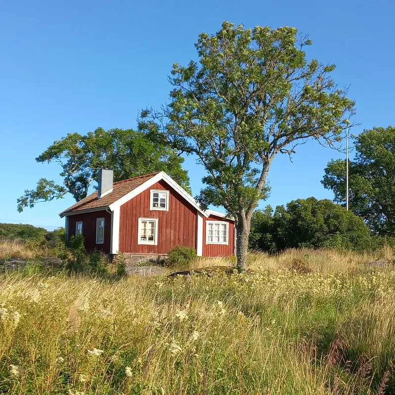 1840s Swedish Country House with Expansive Gardens in Gräddö - View image 28 of 31
