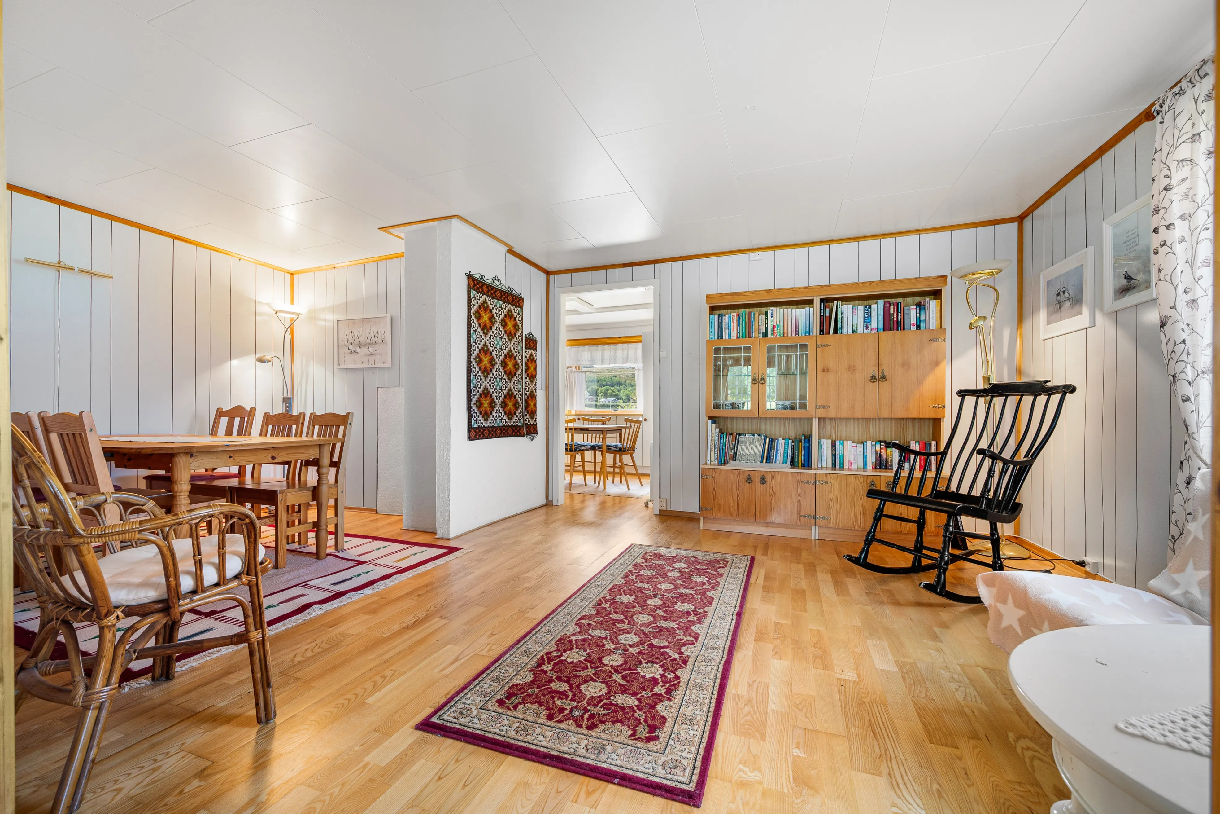 Hus fra 1920’erne med store haver på øen Sandsøy, Norge - Vis billede 10 af 43