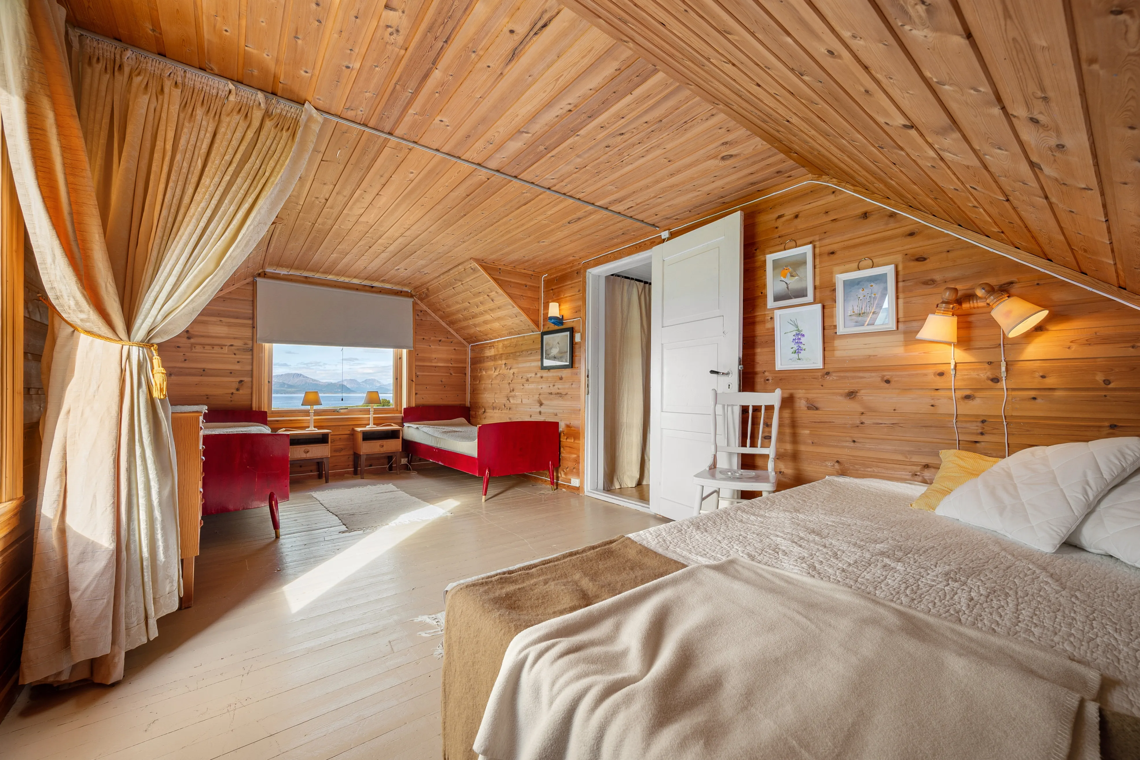Hus fra 1920’erne med store haver på øen Sandsøy, Norge - Vis billede 25 af 43