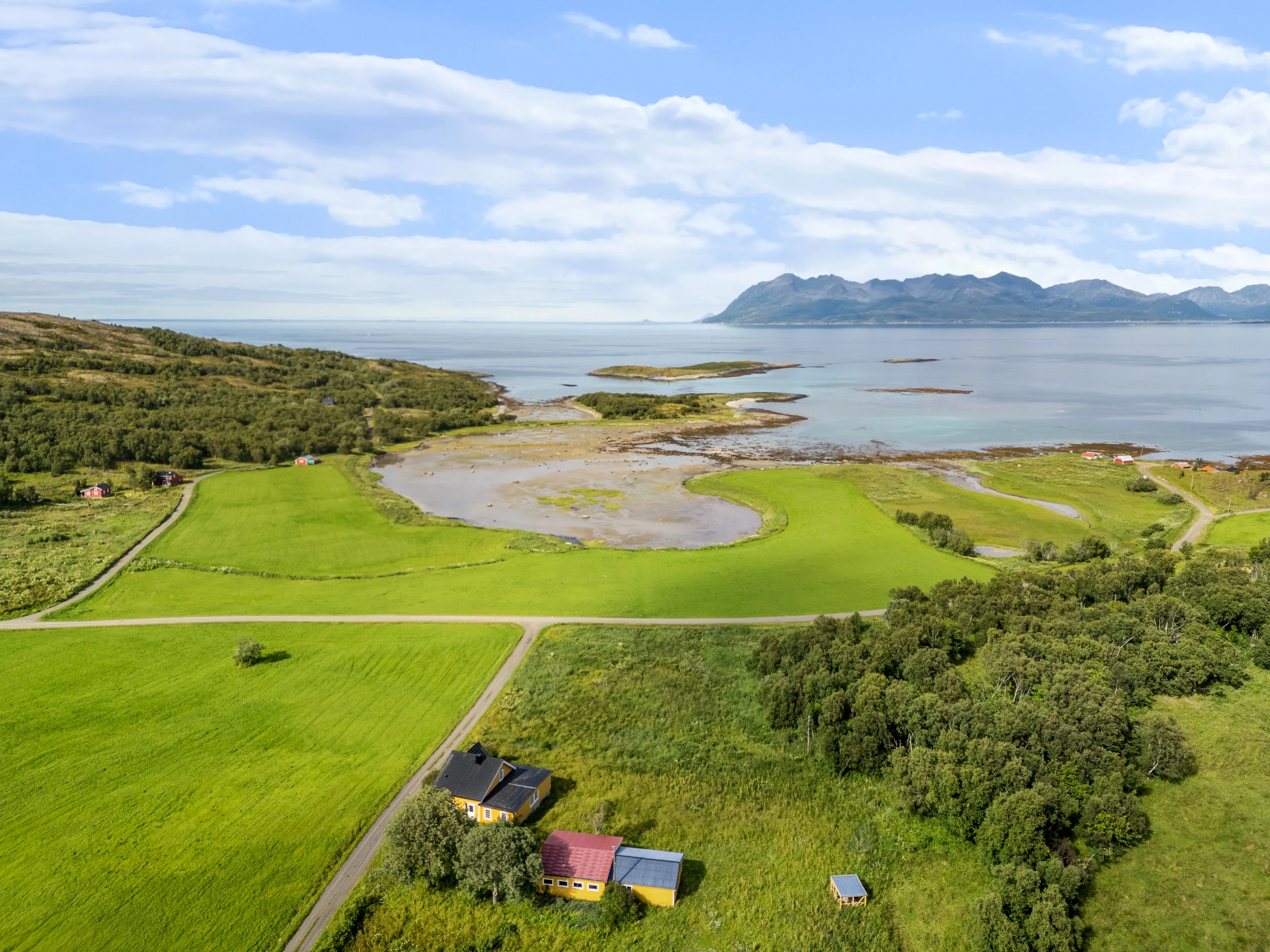 Hus fra 1920’erne med store haver på øen Sandsøy, Norge - Vis billede 35 af 43