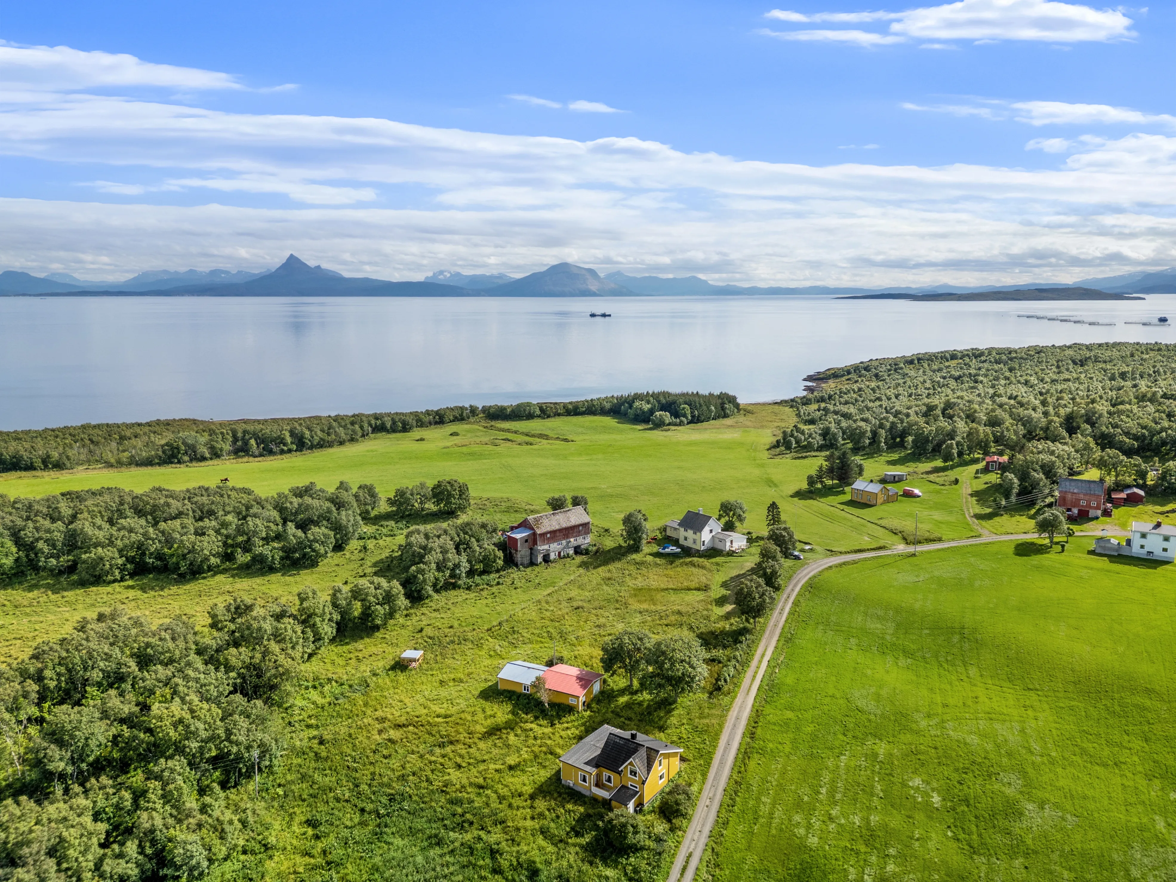 Hus fra 1920’erne med store haver på øen Sandsøy, Norge - Vis billede 37 af 43