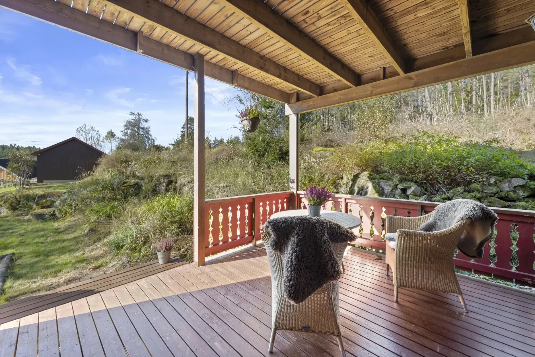 1950s Hemnes House with Garden and Terraces, Ideal for Families - View image 7 of 47