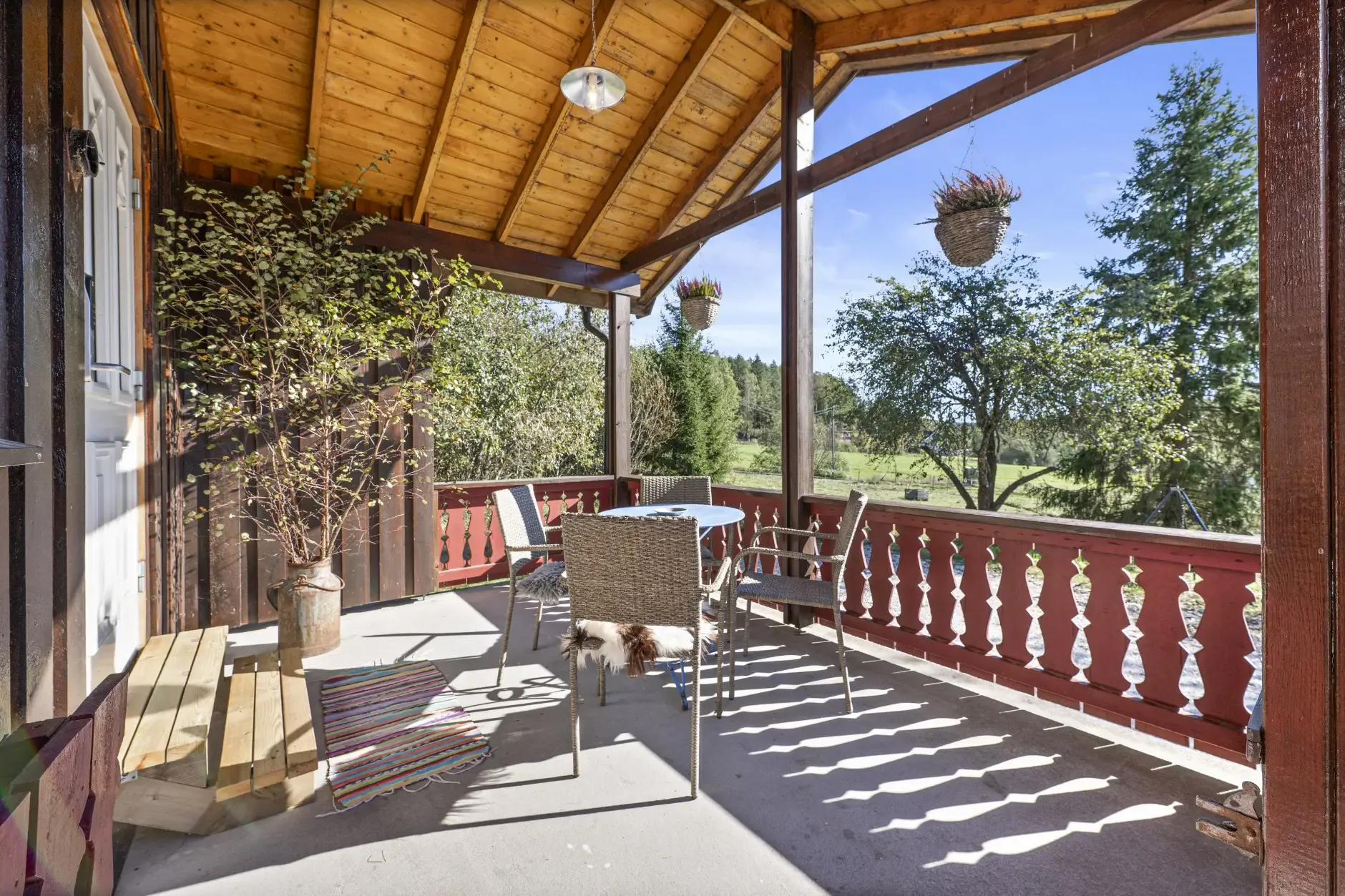 1950s Hemnes House with Garden and Terraces, Ideal for Families - View image 8 of 47