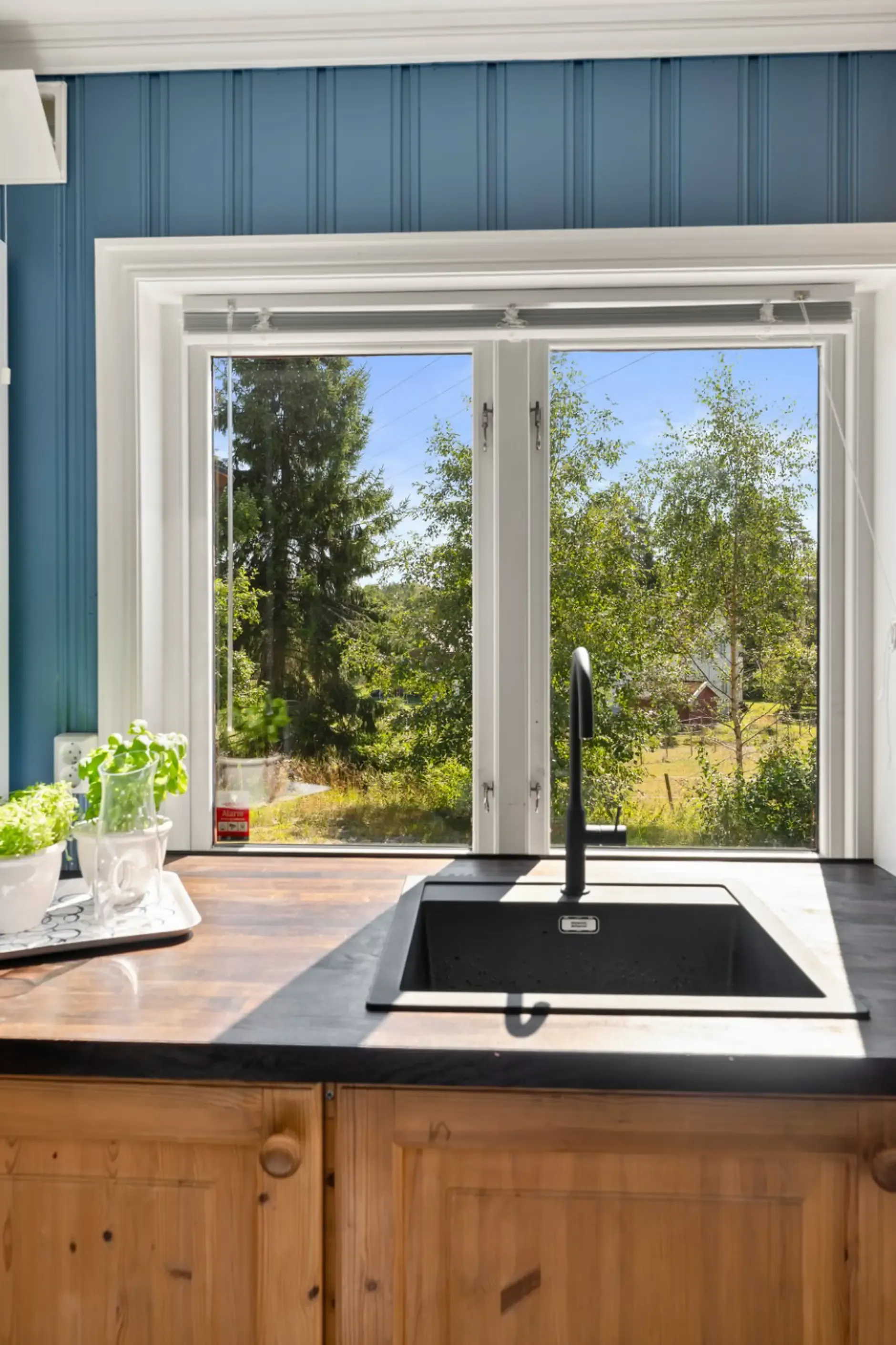 1950s Hemnes House with Garden and Terraces, Ideal for Families - View image 26 of 47