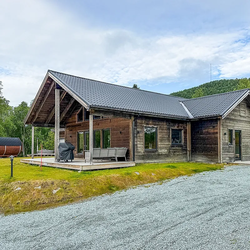 Moderne hus med 5 soveværelser i Klimpfjäll med stor have og terrasse