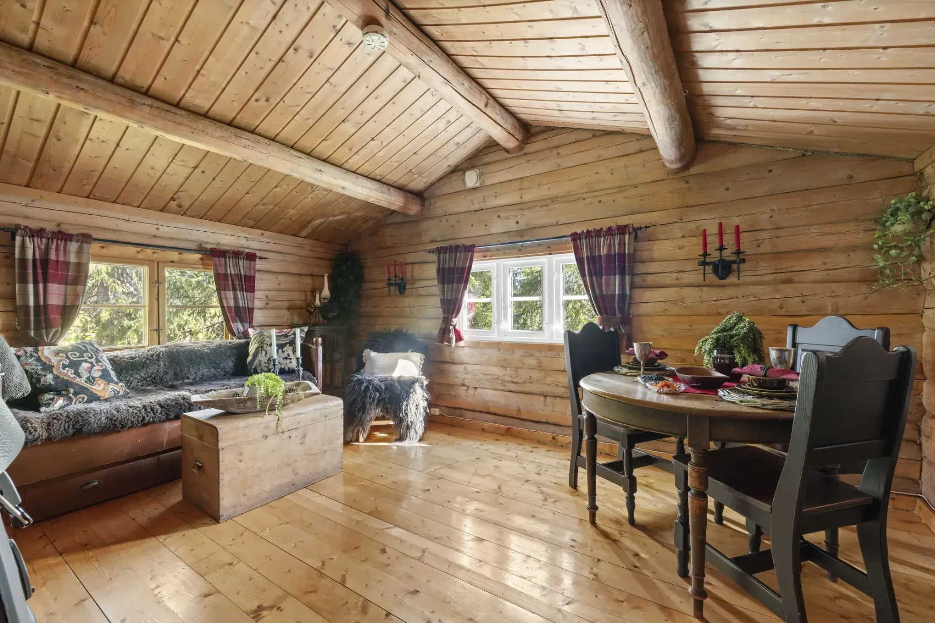 Norwegisches Landhaus aus den 1960er Jahren mit weitläufigem Grundstück in Dalen - Bild 12 von 40 anzeigen