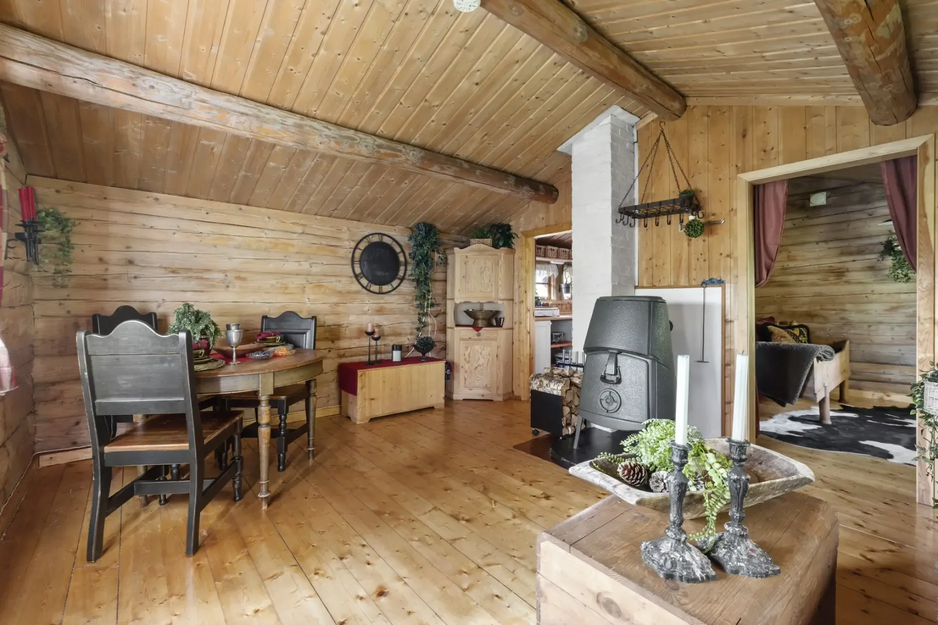 Norwegisches Landhaus aus den 1960er Jahren mit weitläufigem Grundstück in Dalen - Bild 15 von 40 anzeigen