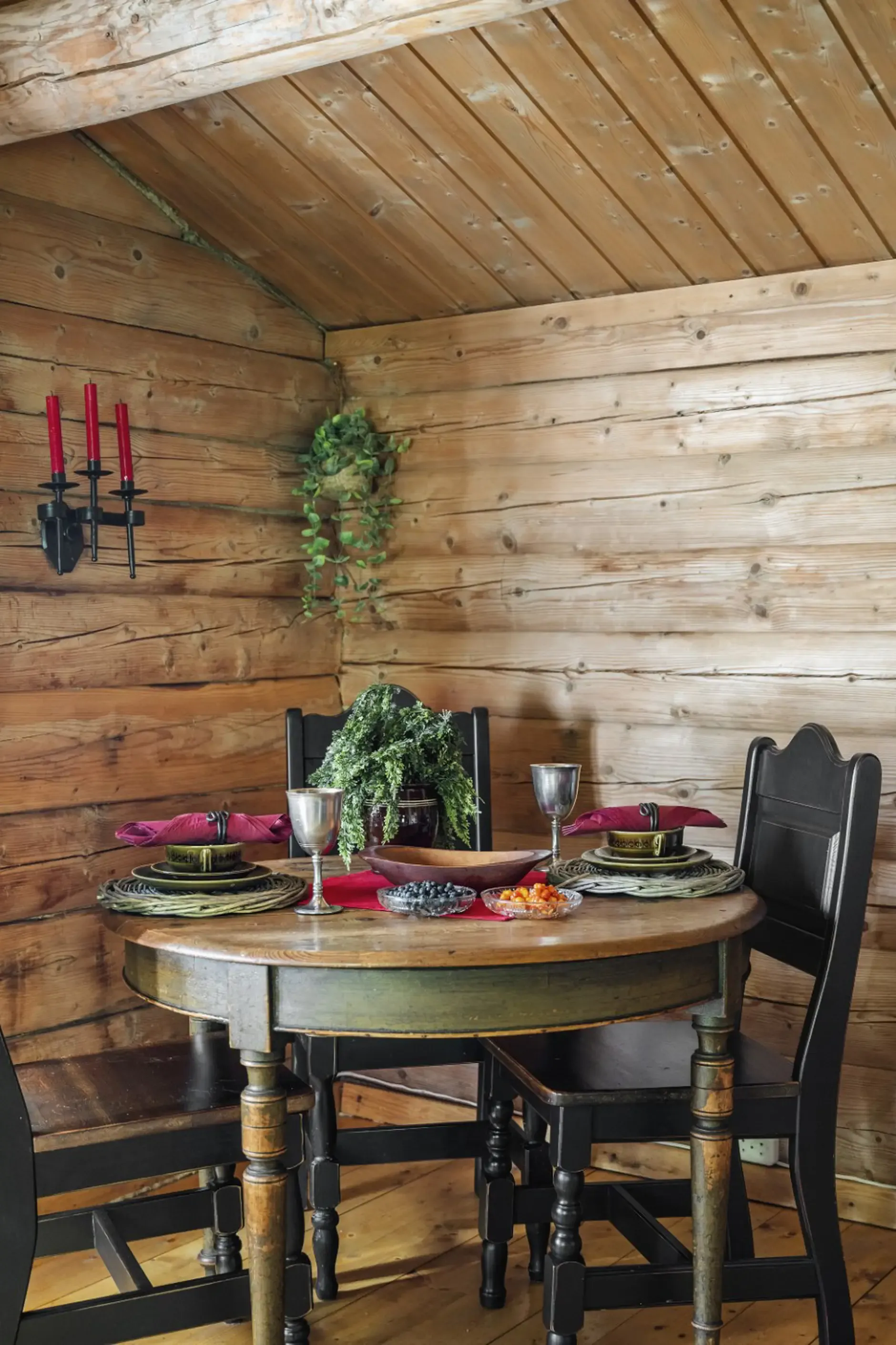 Norwegisches Landhaus aus den 1960er Jahren mit weitläufigem Grundstück in Dalen - Bild 16 von 40 anzeigen