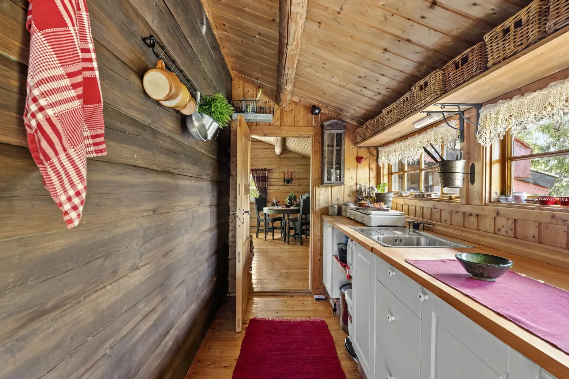 Norwegisches Landhaus aus den 1960er Jahren mit weitläufigem Grundstück in Dalen - Bild 21 von 40 anzeigen