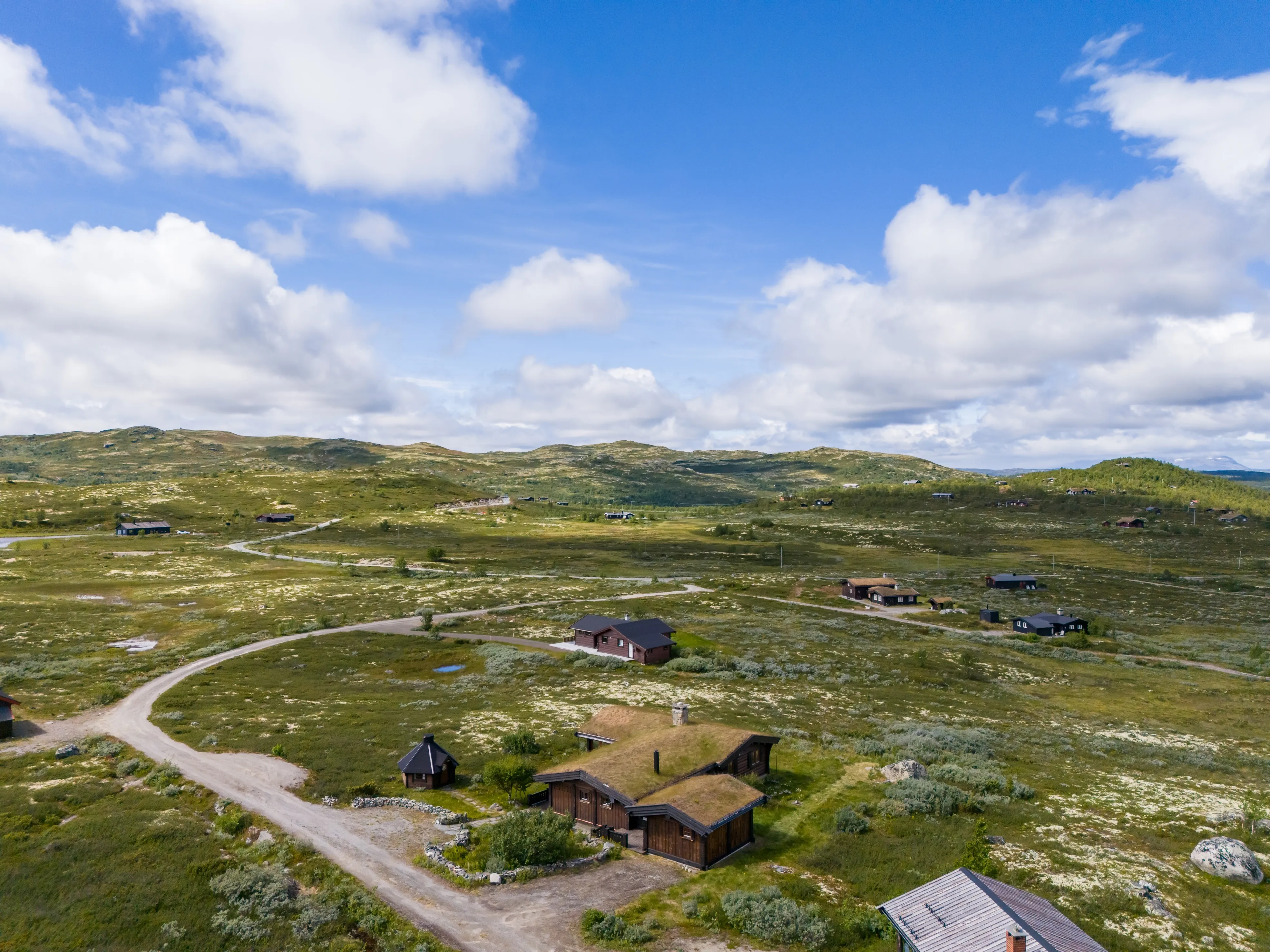Norwegisches Landhaus aus den 1980er Jahren mit Garten und Blick auf die Alpen - Bild 55 von 65 anzeigen