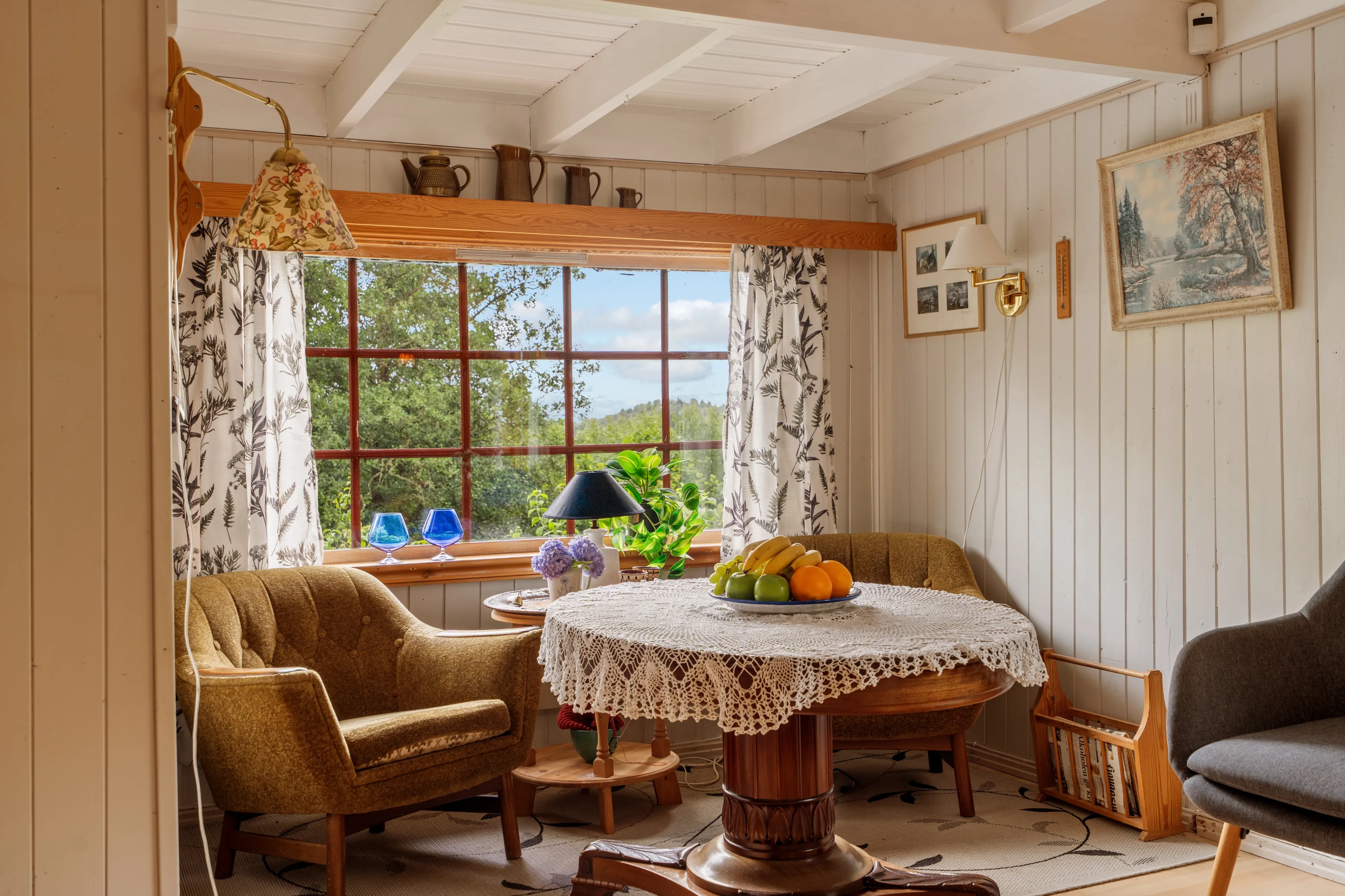 1940s Cabin with Restoration Potential in Scenic Vestland, Norway - Image 5