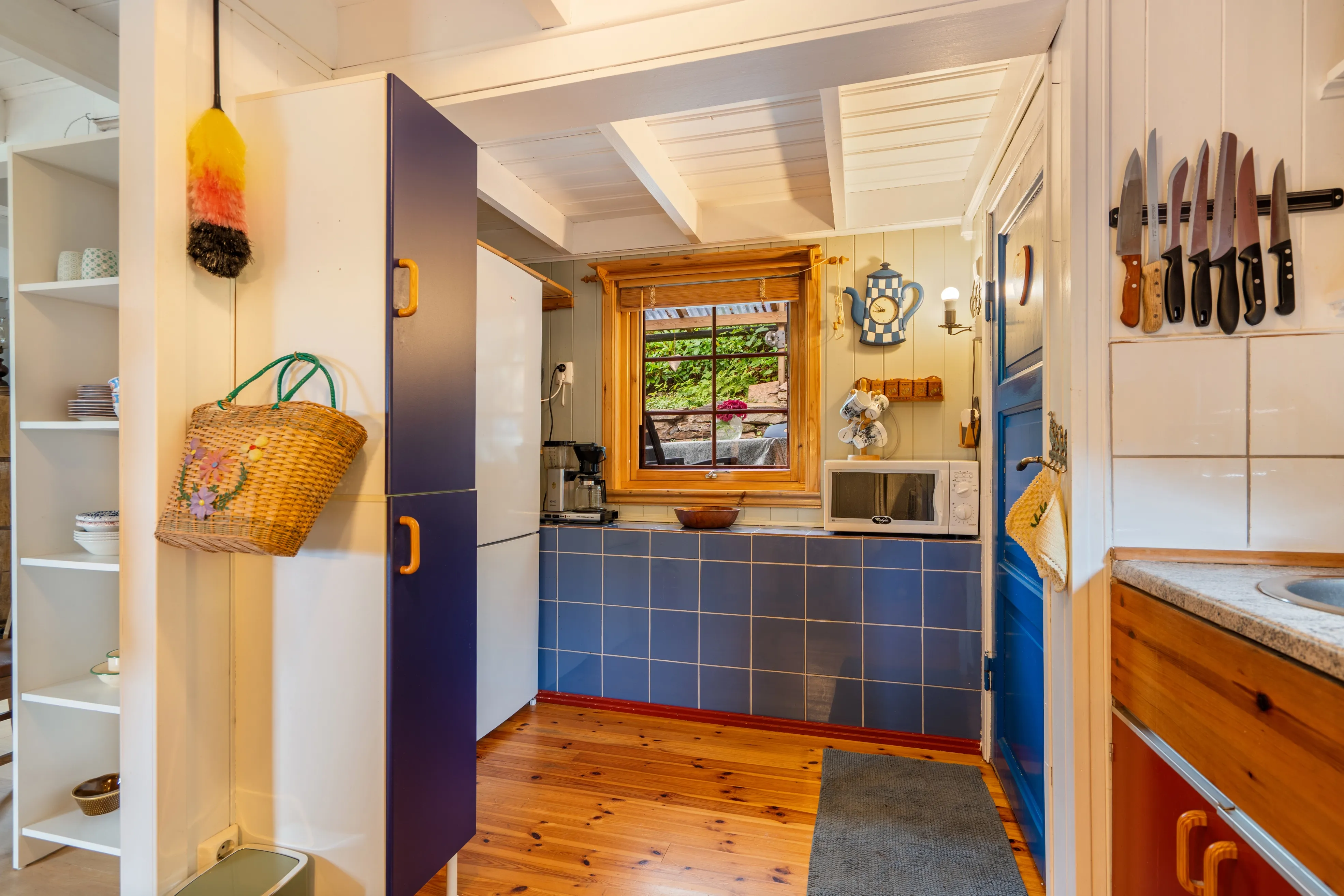 1940s Cabin with Restoration Potential in Scenic Vestland, Norway - View image 8 of 30