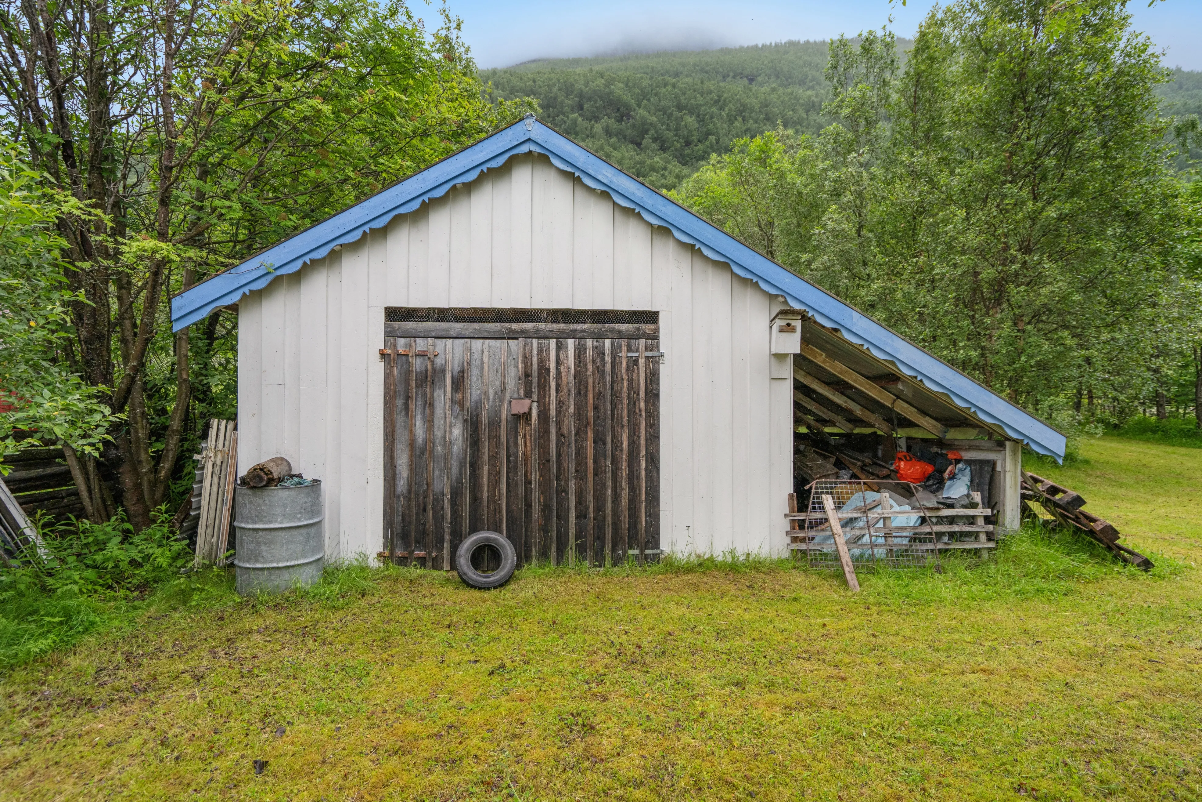 Norsk hytte ved fjorden med terrasse og bådhus i Oteren - Vis billede 20 af 24