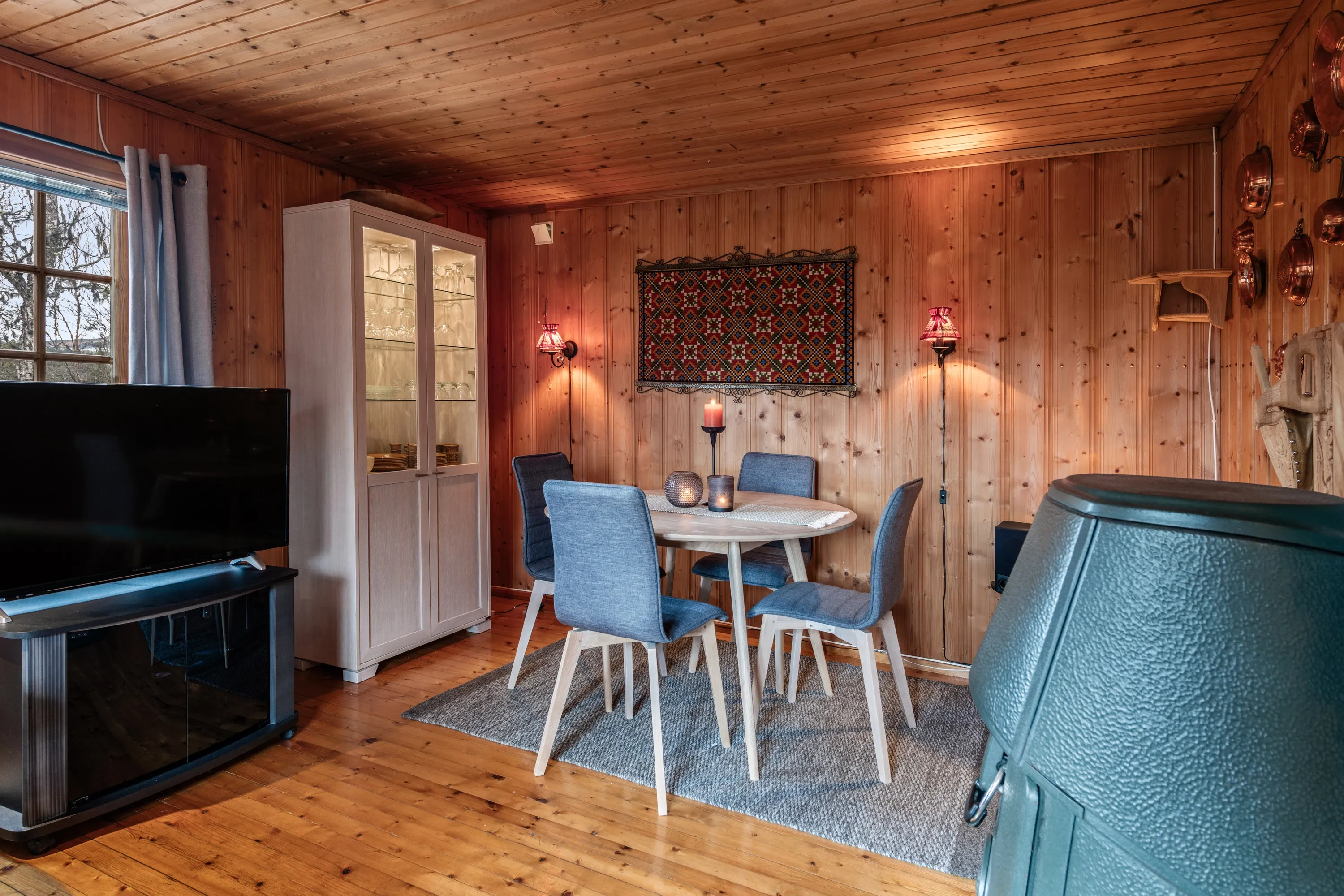 1950s Gol House with Expansive Land and Terrace in Serene Setting - View image 8 of 37