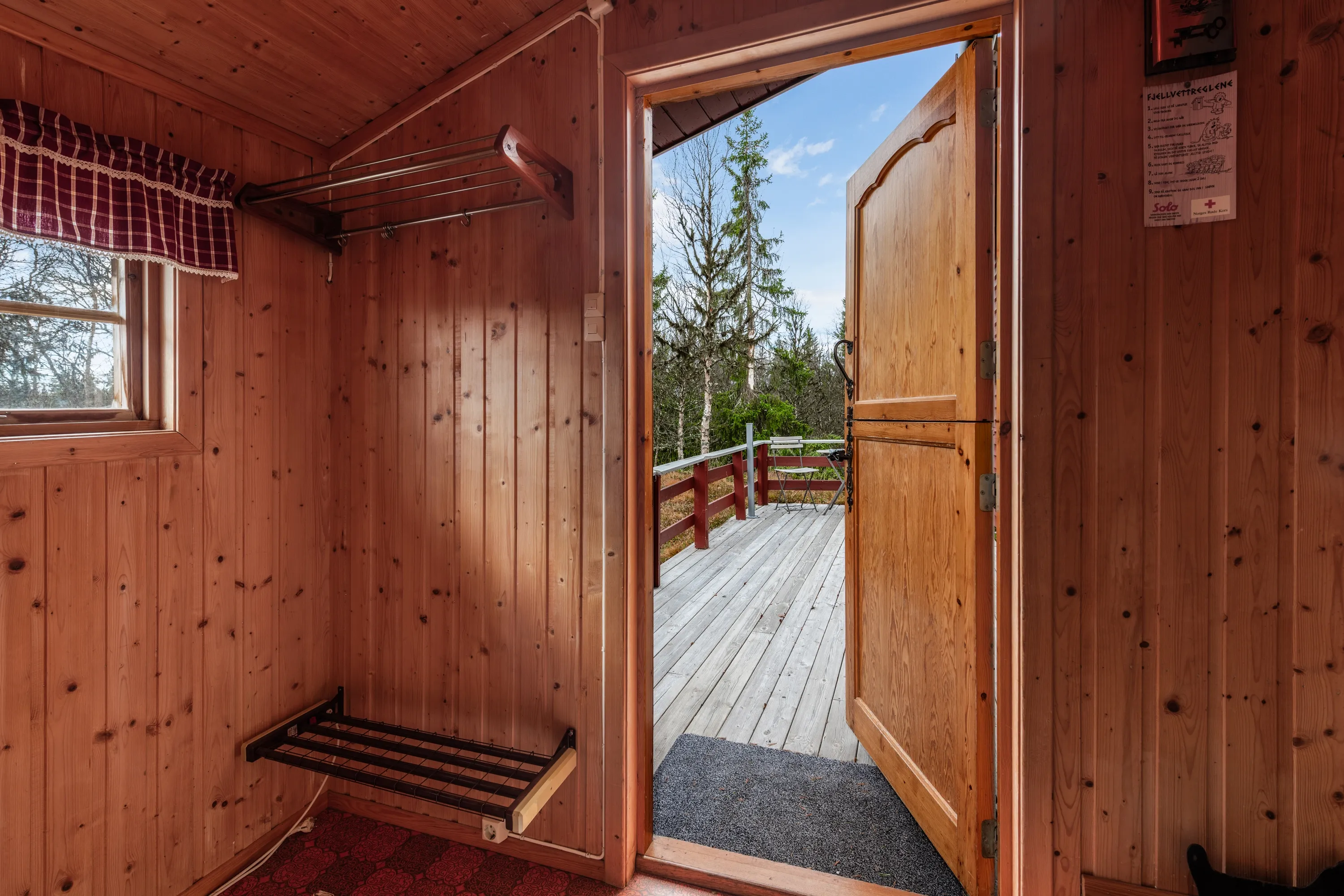 1950s Gol House with Expansive Land and Terrace in Serene Setting - View image 20 of 37