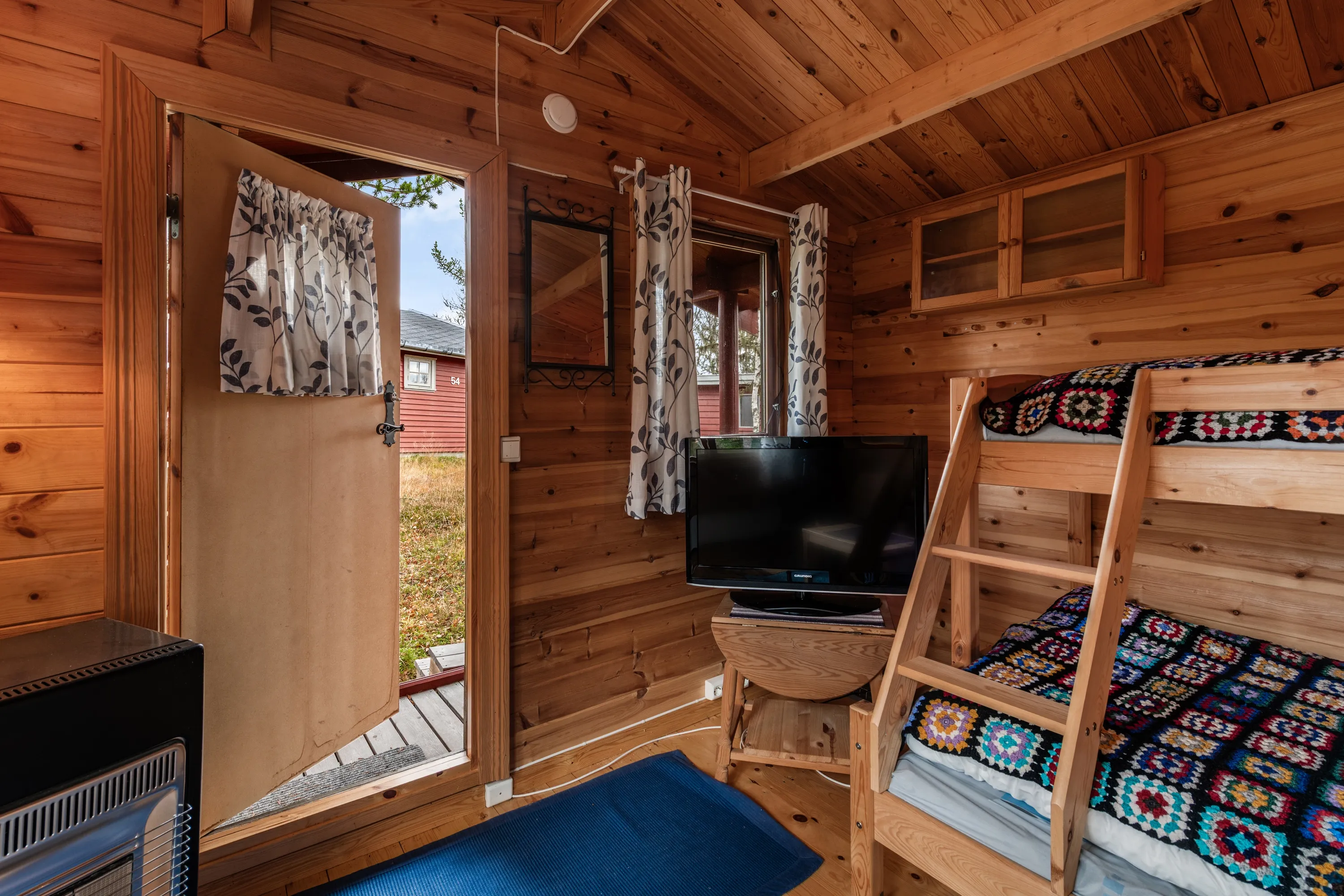1950s Gol House with Expansive Land and Terrace in Serene Setting - View image 28 of 37