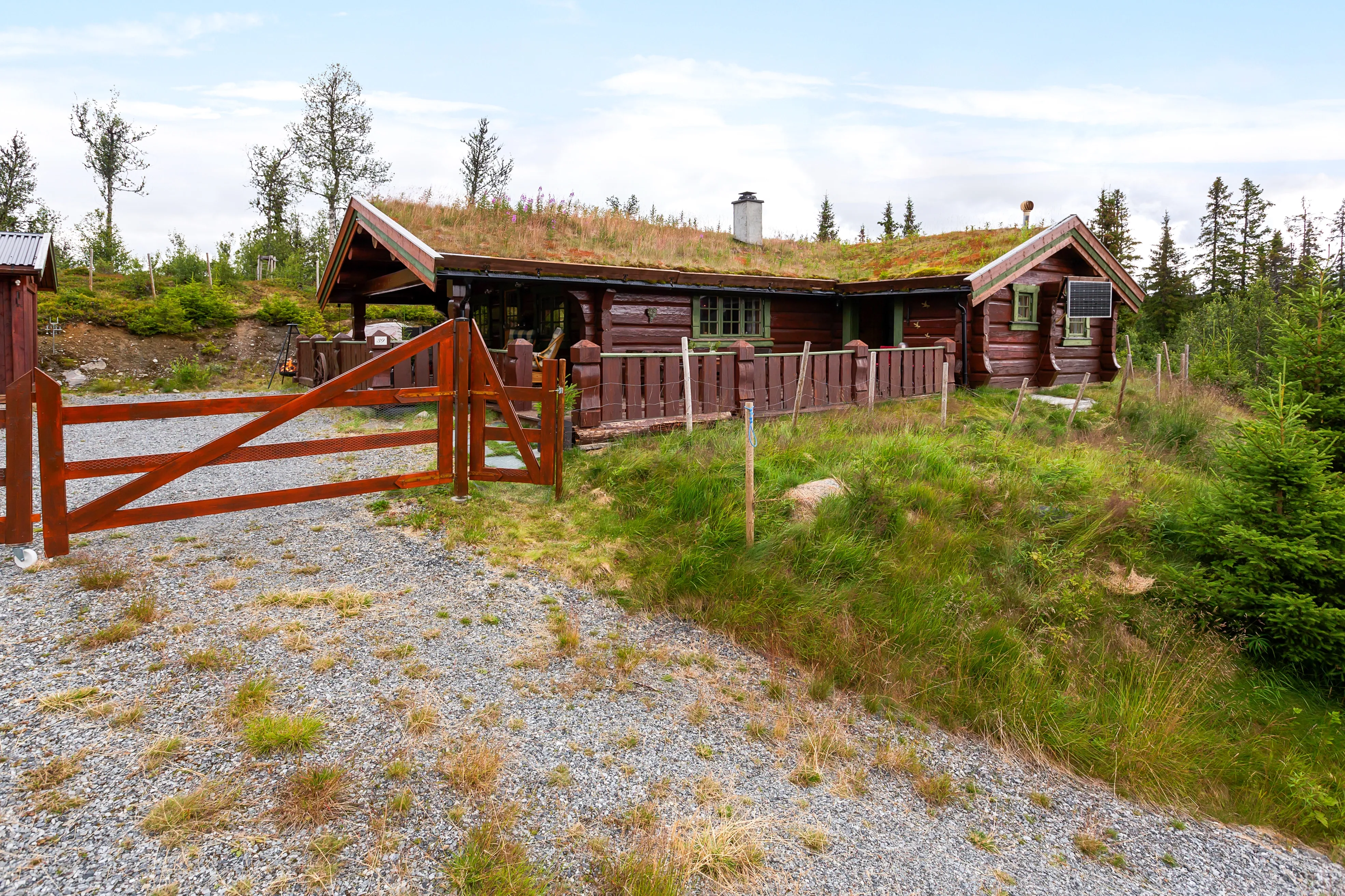 Hyggeligt hus med 2 soveværelser og stor terrasse i det naturskønne Reinli, Norge - Image 3