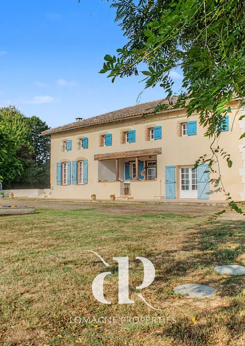 Expansive 4-Bedroom Country House with Pool in Tarn-et-Garonne - Image 2