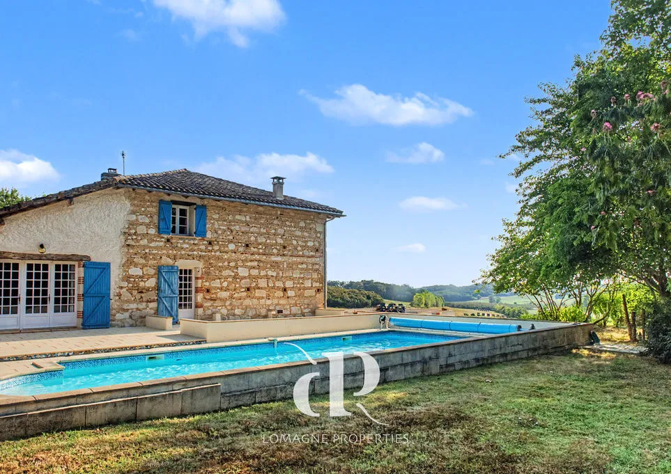Expansive 4-Bedroom Country House with Pool in Tarn-et-Garonne - Image 3