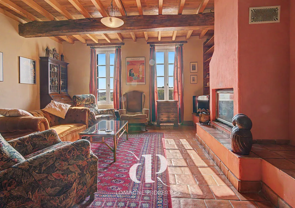 Expansive 4-Bedroom Country House with Pool in Tarn-et-Garonne - View image 11 of 26