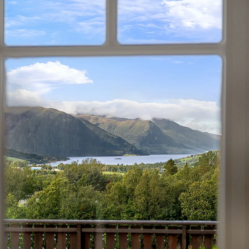 View image 9