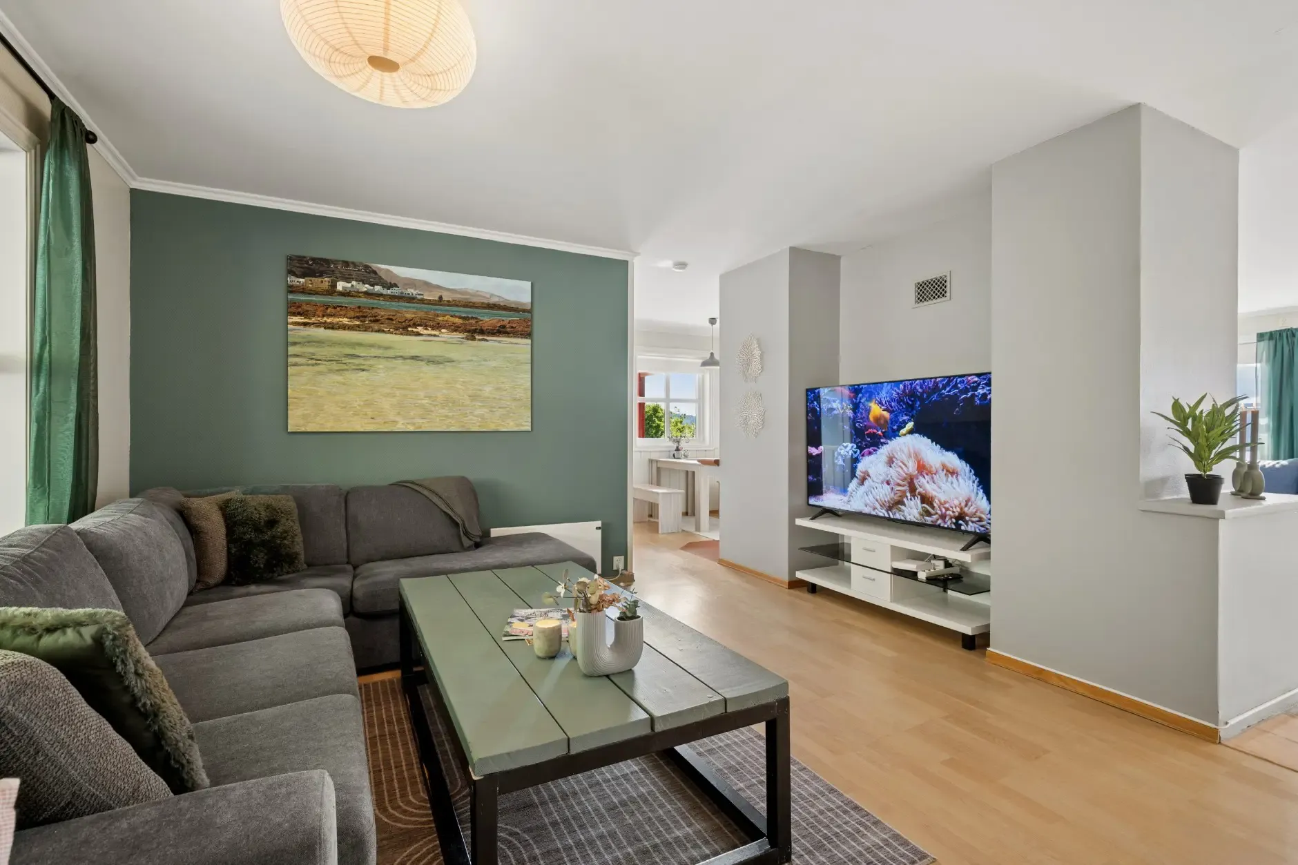 Modern 3-Bedroom House with Fjord Views and Expansive Terrace in Spikkestad - View image 12 of 53