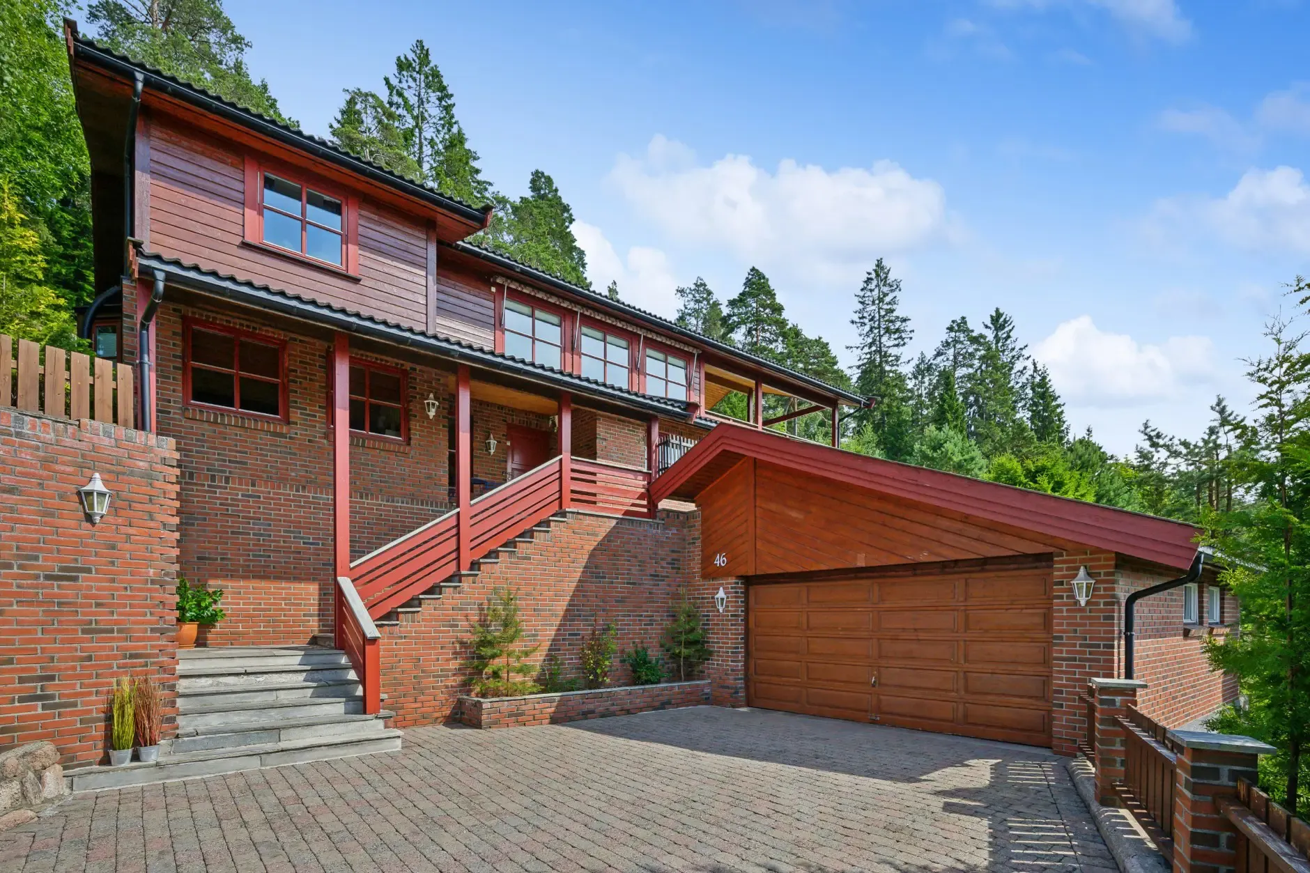 Modern 3-Bedroom House with Fjord Views and Expansive Terrace in Spikkestad - View image 44 of 53