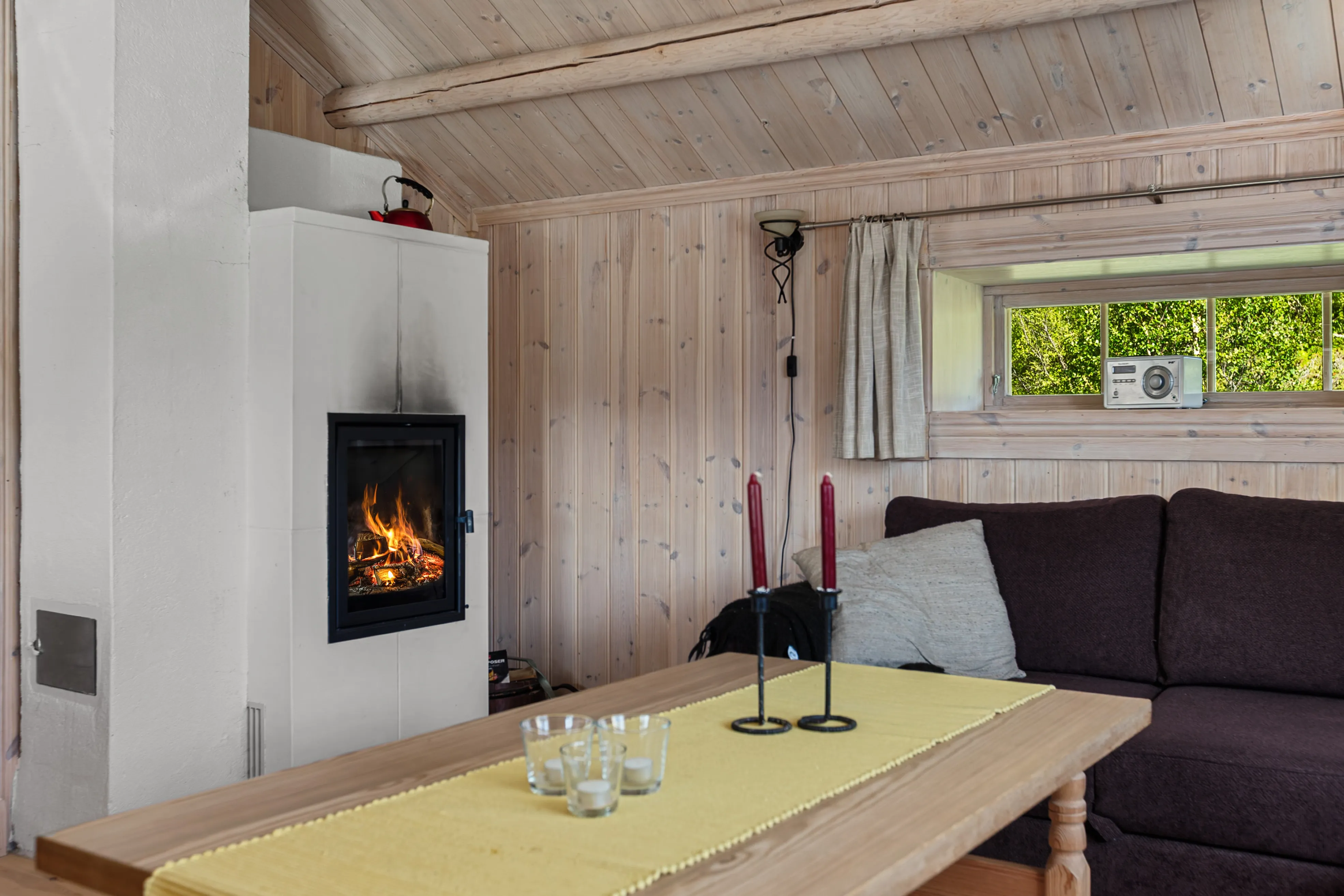 Historic 1800s Cabin in Aurdal with Expansive Garden and Rustic Charm - View image 8 of 24