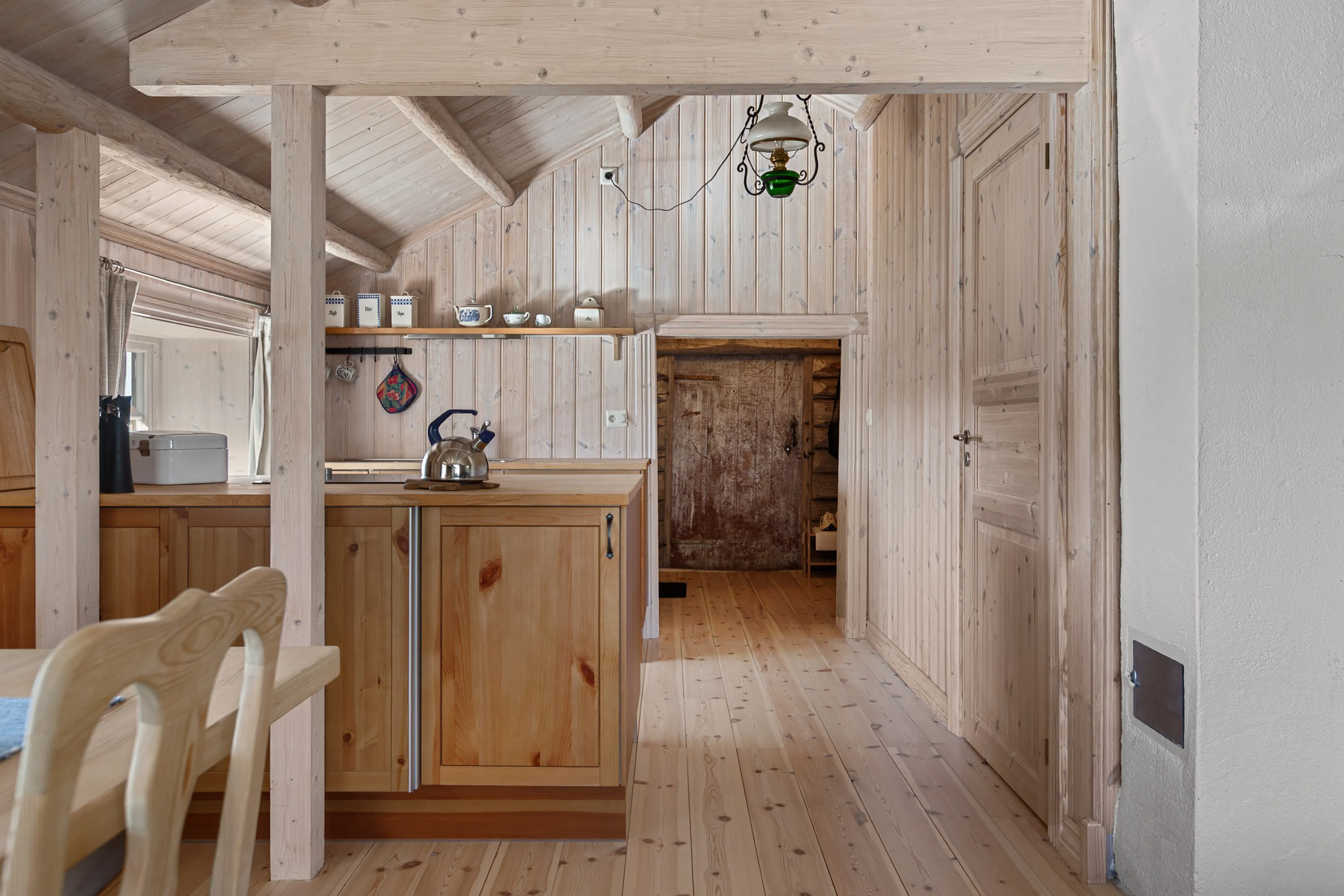 Historic 1800s Cabin in Aurdal with Expansive Garden and Rustic Charm - View image 11 of 24