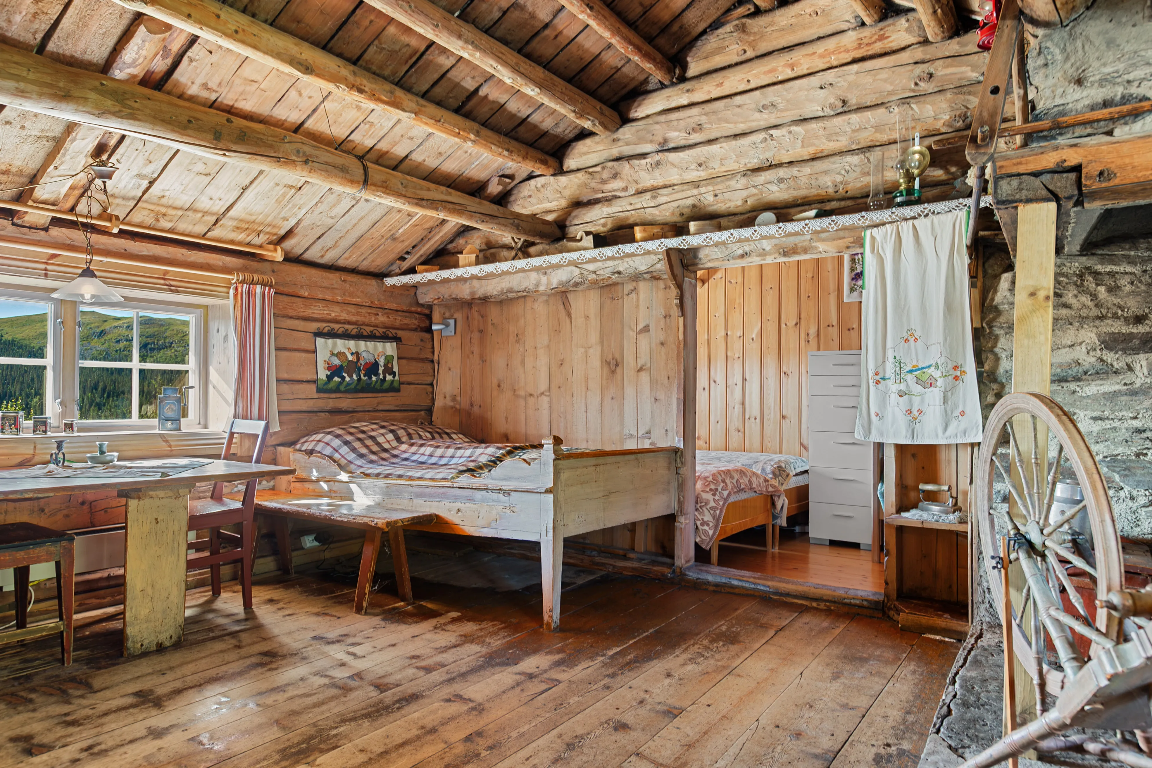 Historic 1800s Cabin in Aurdal with Expansive Garden and Rustic Charm - View image 21 of 24
