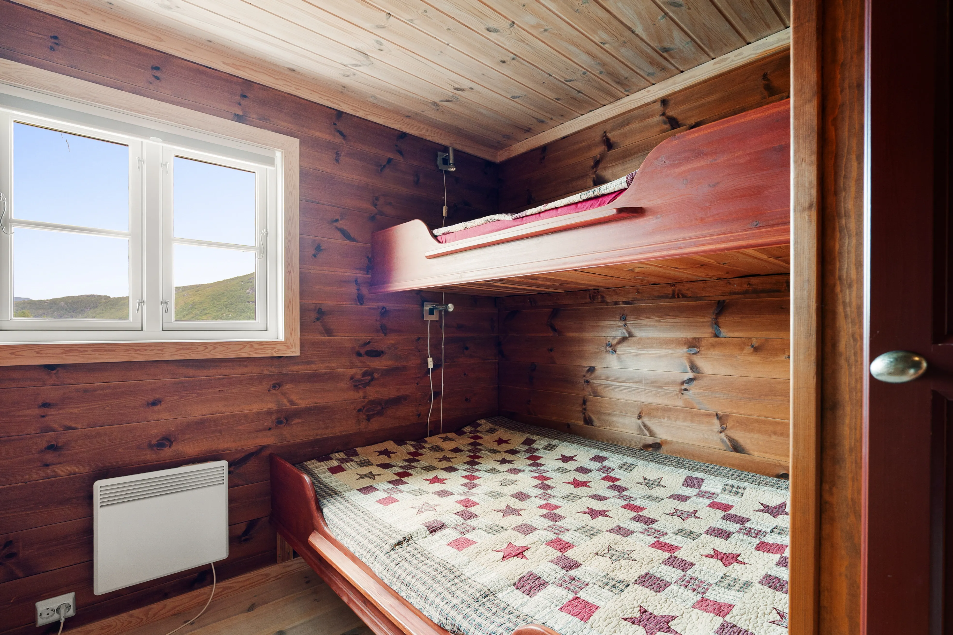 Architect-Designed 3-Bedroom Cabin with Expansive Terrace in Sirdal, Norway - View image 16 of 35