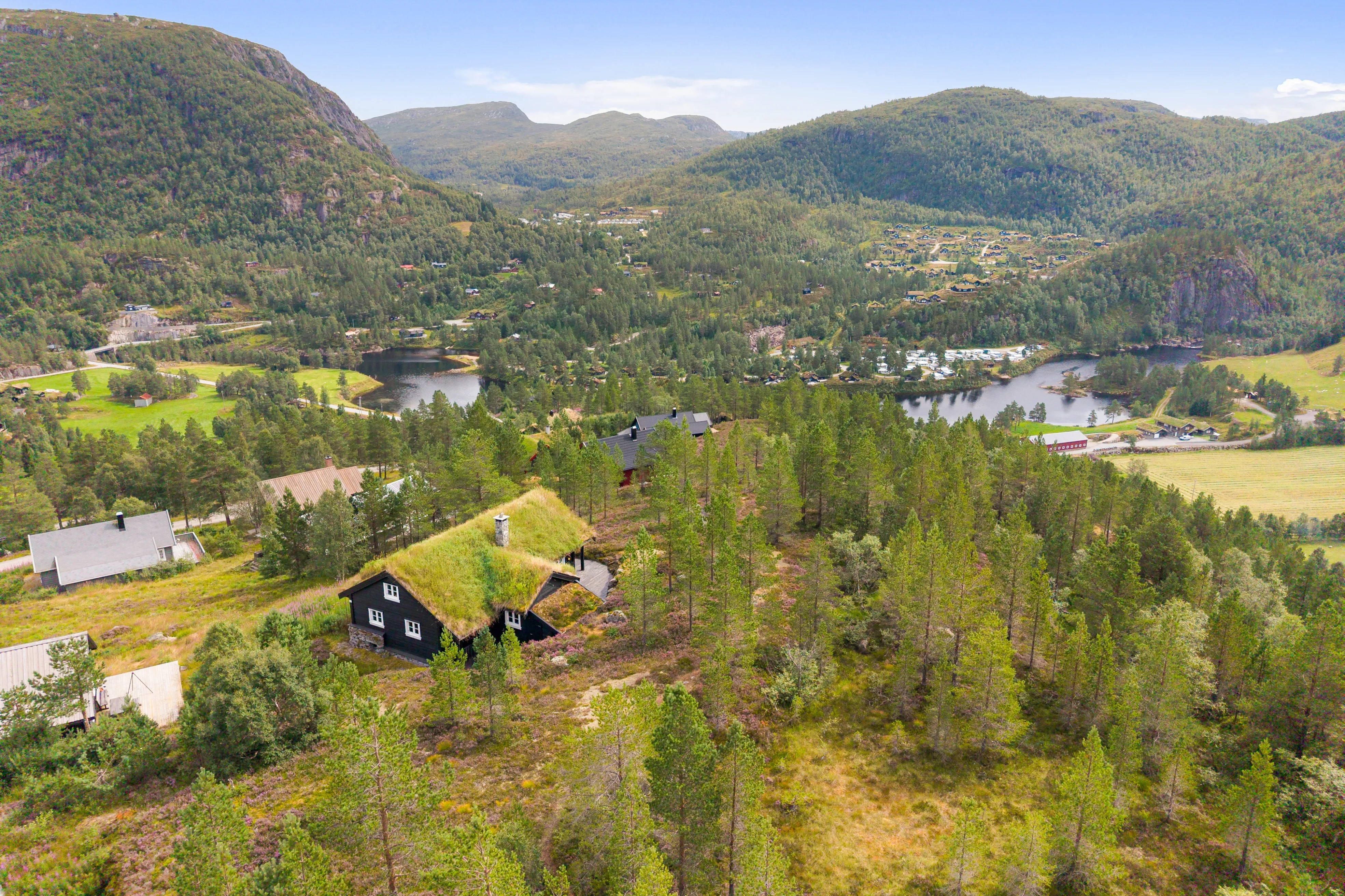 Architect-Designed 3-Bedroom Cabin with Expansive Terrace in Sirdal, Norway - View image 33 of 35