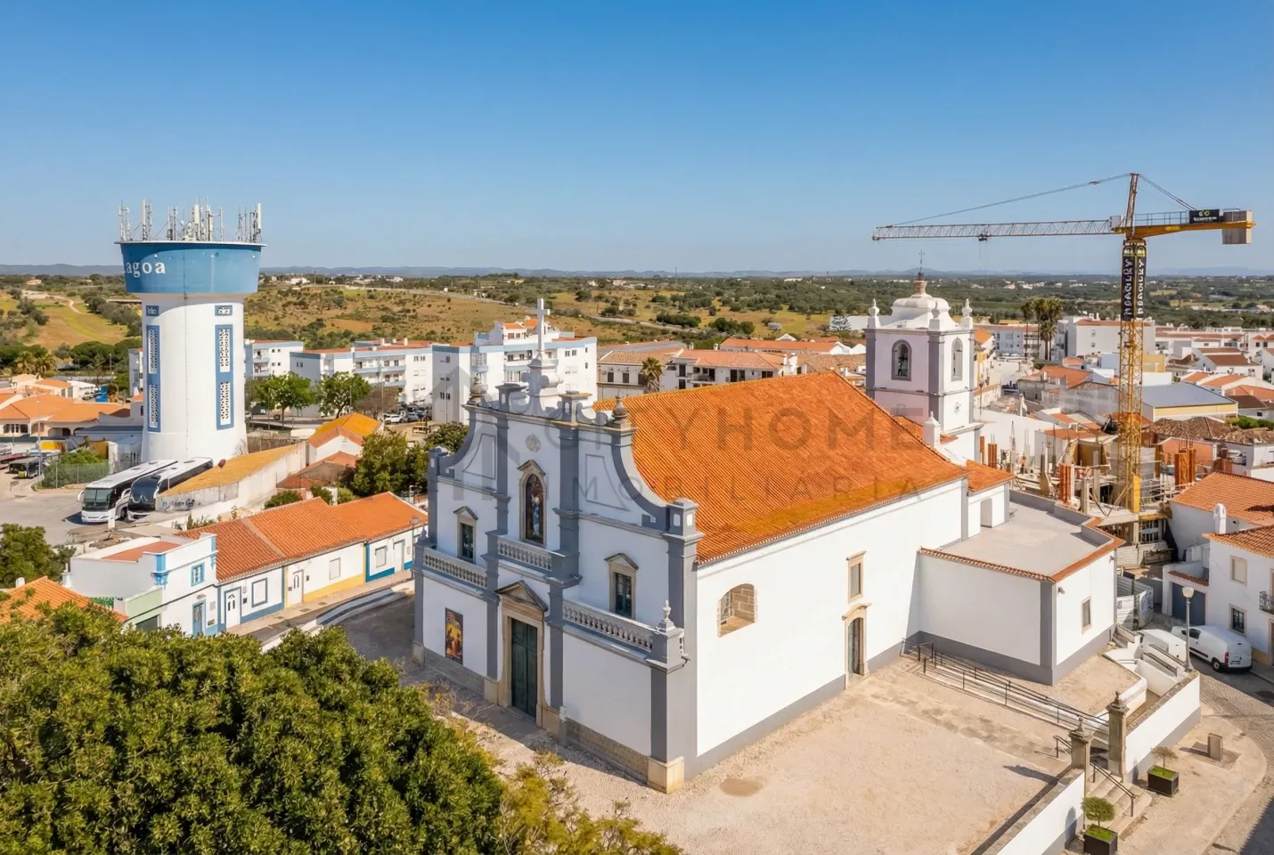 Villa with Garden in Lagoa's Heart - Image 1