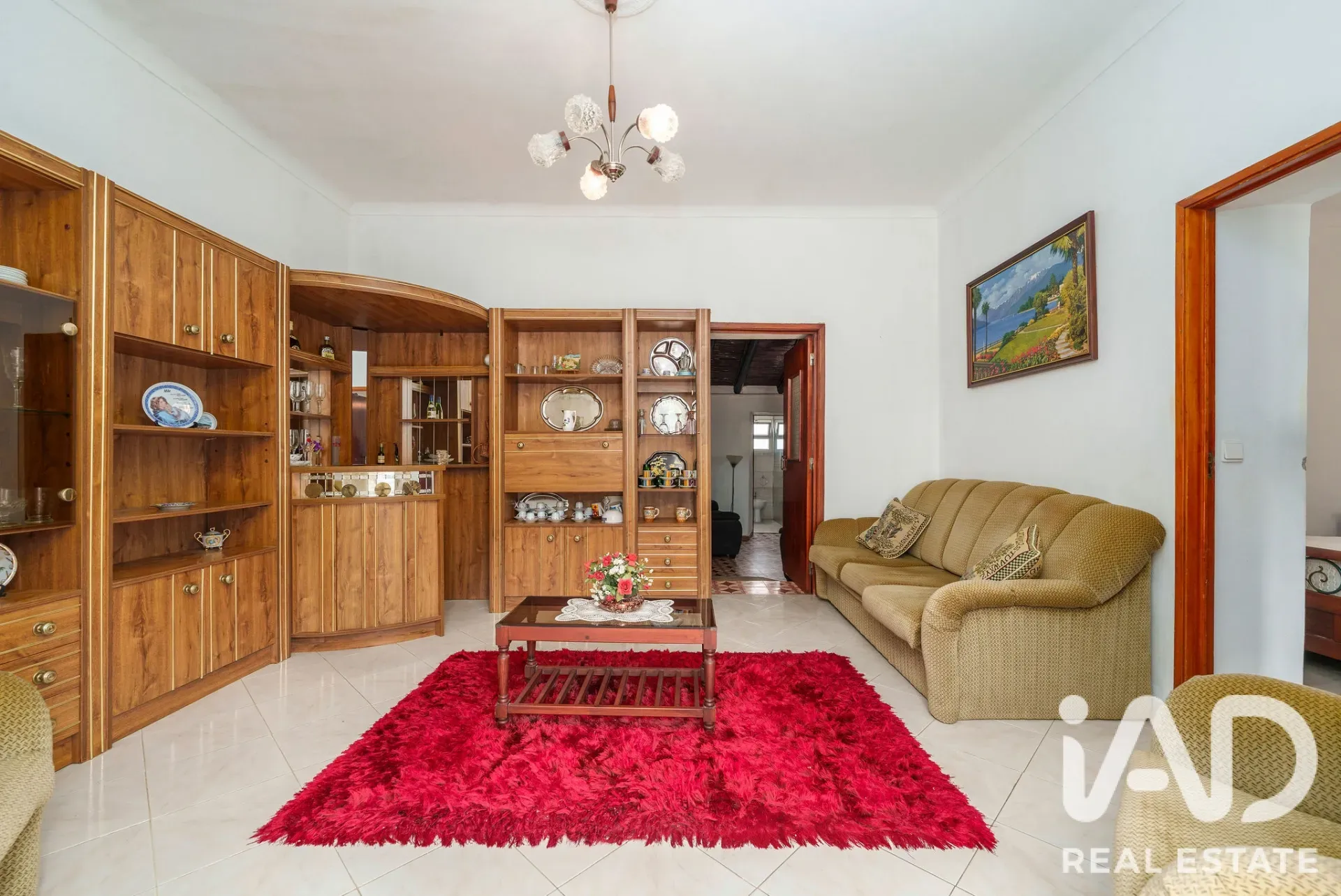 1970s 3-Bedroom House with Garden and Pool in São Brás de Alportel - Image 4