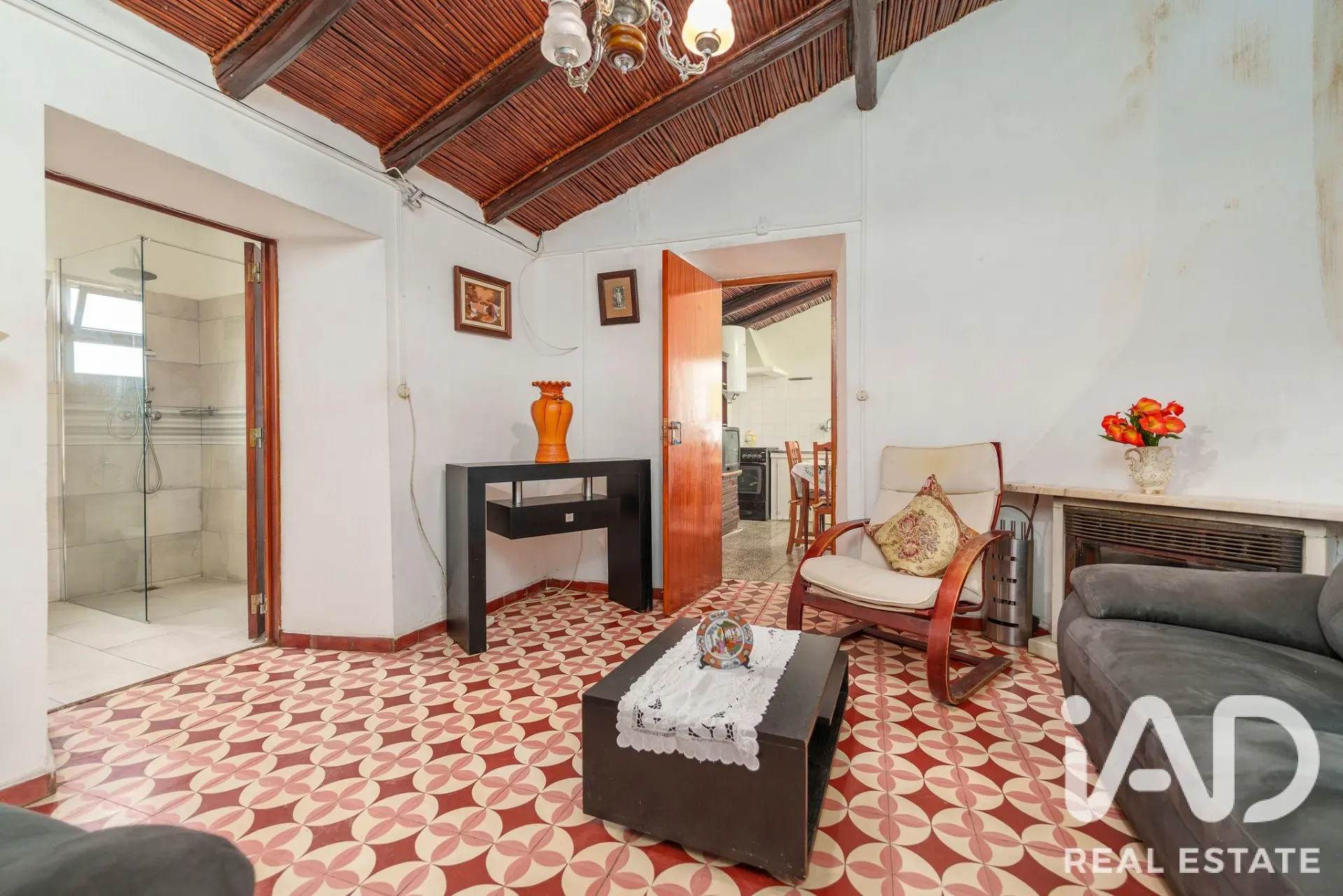 1970s 3-Bedroom House with Garden and Pool in São Brás de Alportel - View image 6 of 40