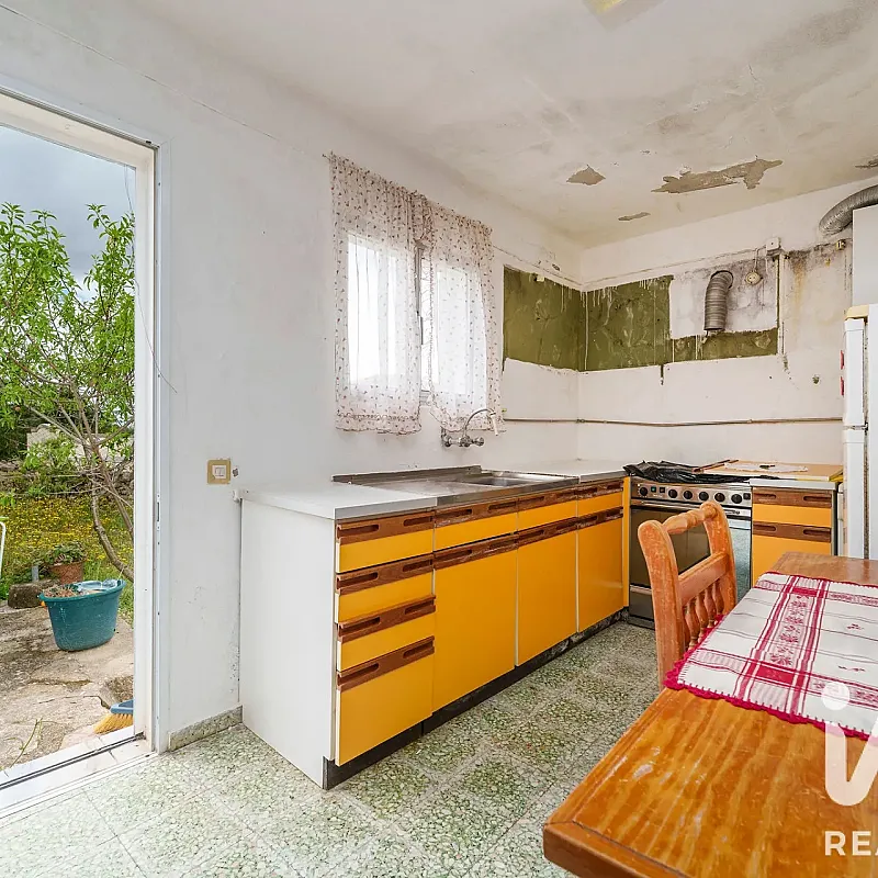 View image 12