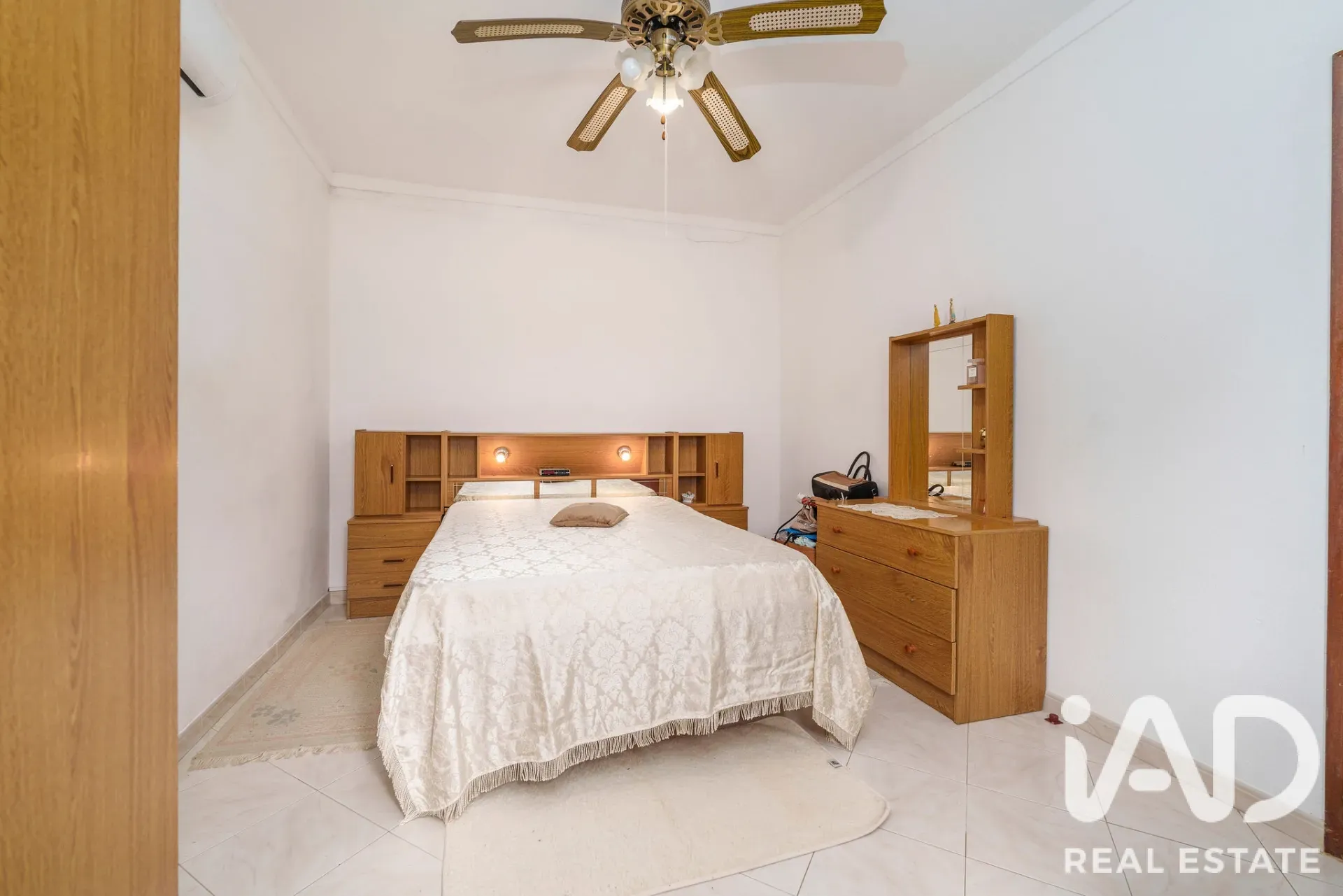 1970s 3-Bedroom House with Garden and Pool in São Brás de Alportel - View image 18 of 40