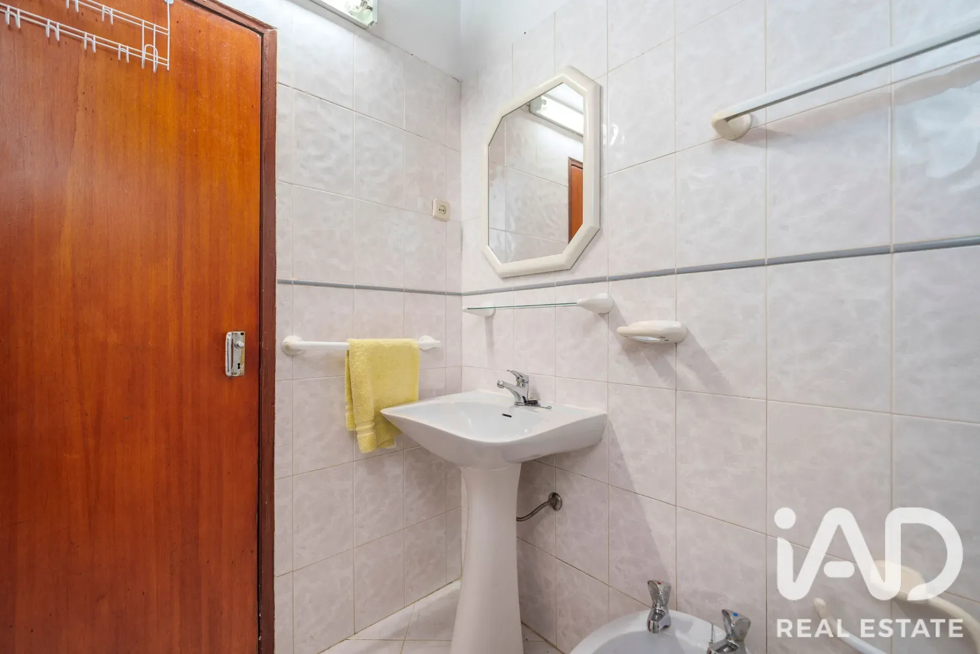 1970s 3-Bedroom House with Garden and Pool in São Brás de Alportel - View image 19 of 40