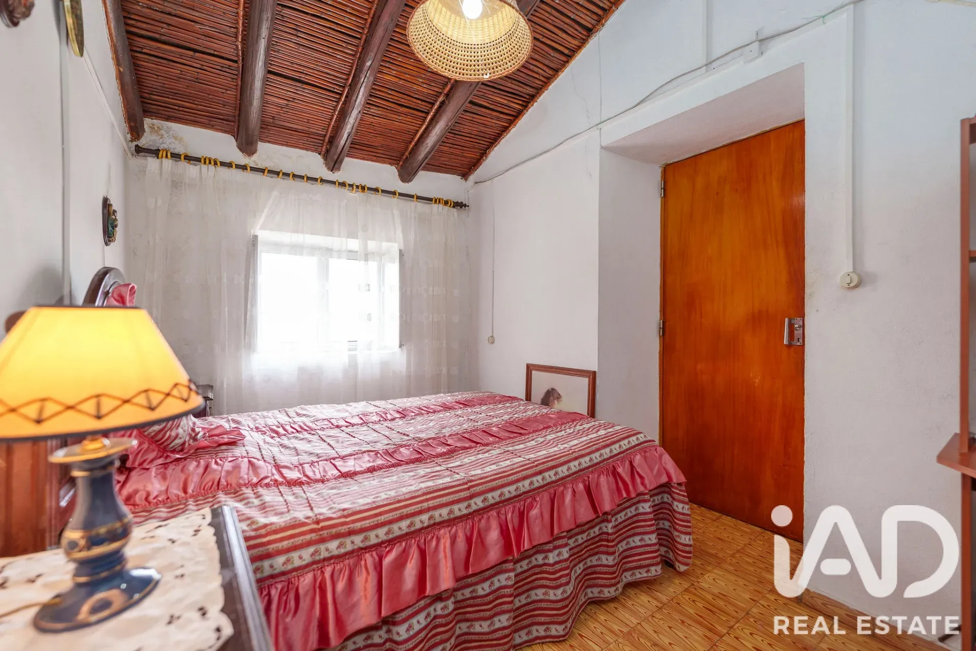 1970s 3-Bedroom House with Garden and Pool in São Brás de Alportel - View image 21 of 40
