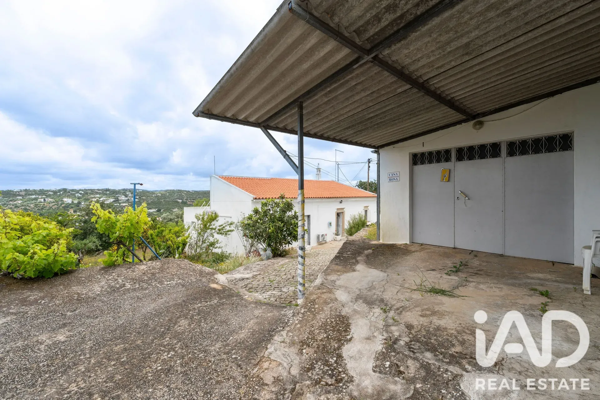 1970s 3-Bedroom House with Garden and Pool in São Brás de Alportel - View image 30 of 40