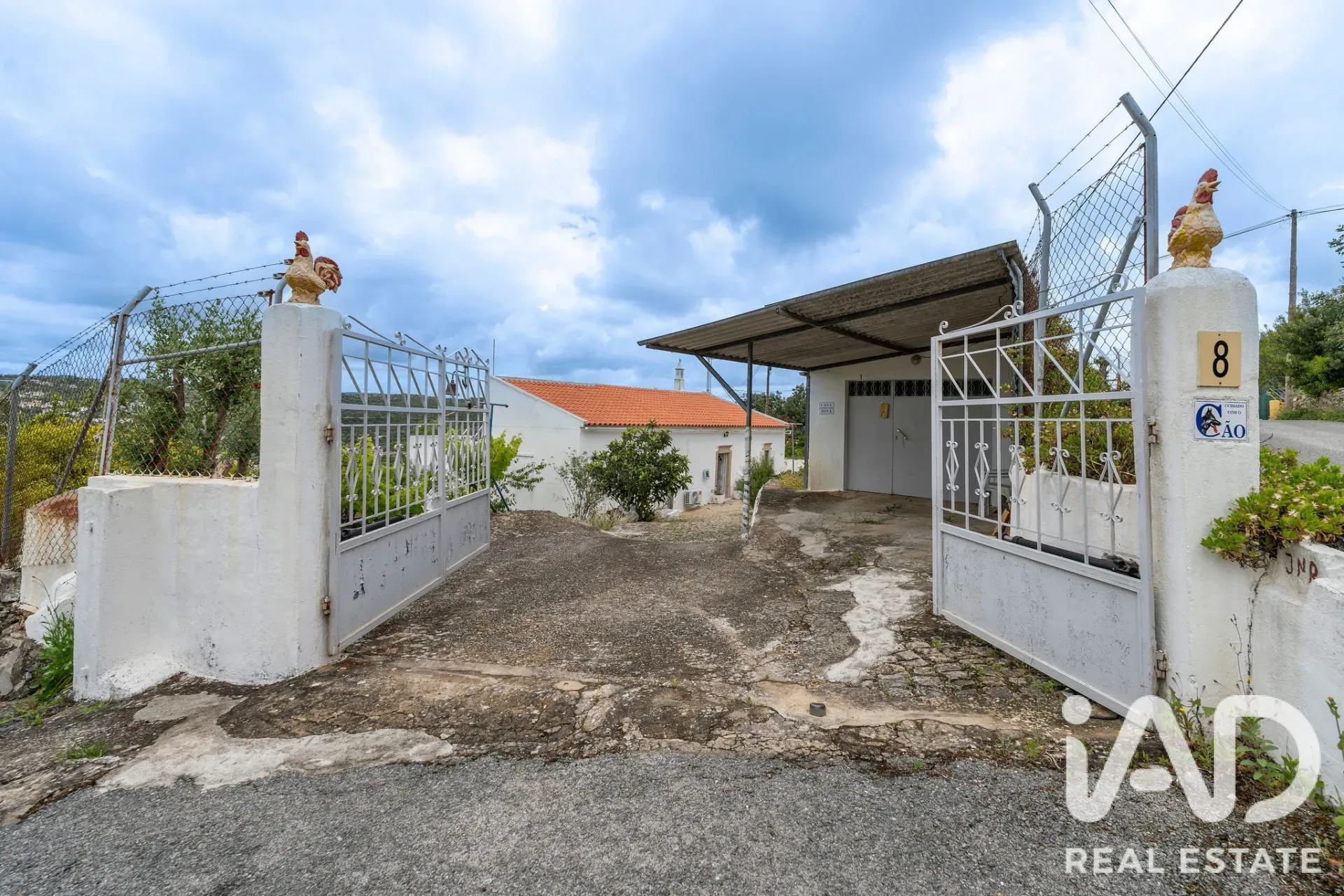 1970s 3-Bedroom House with Garden and Pool in São Brás de Alportel - View image 31 of 40