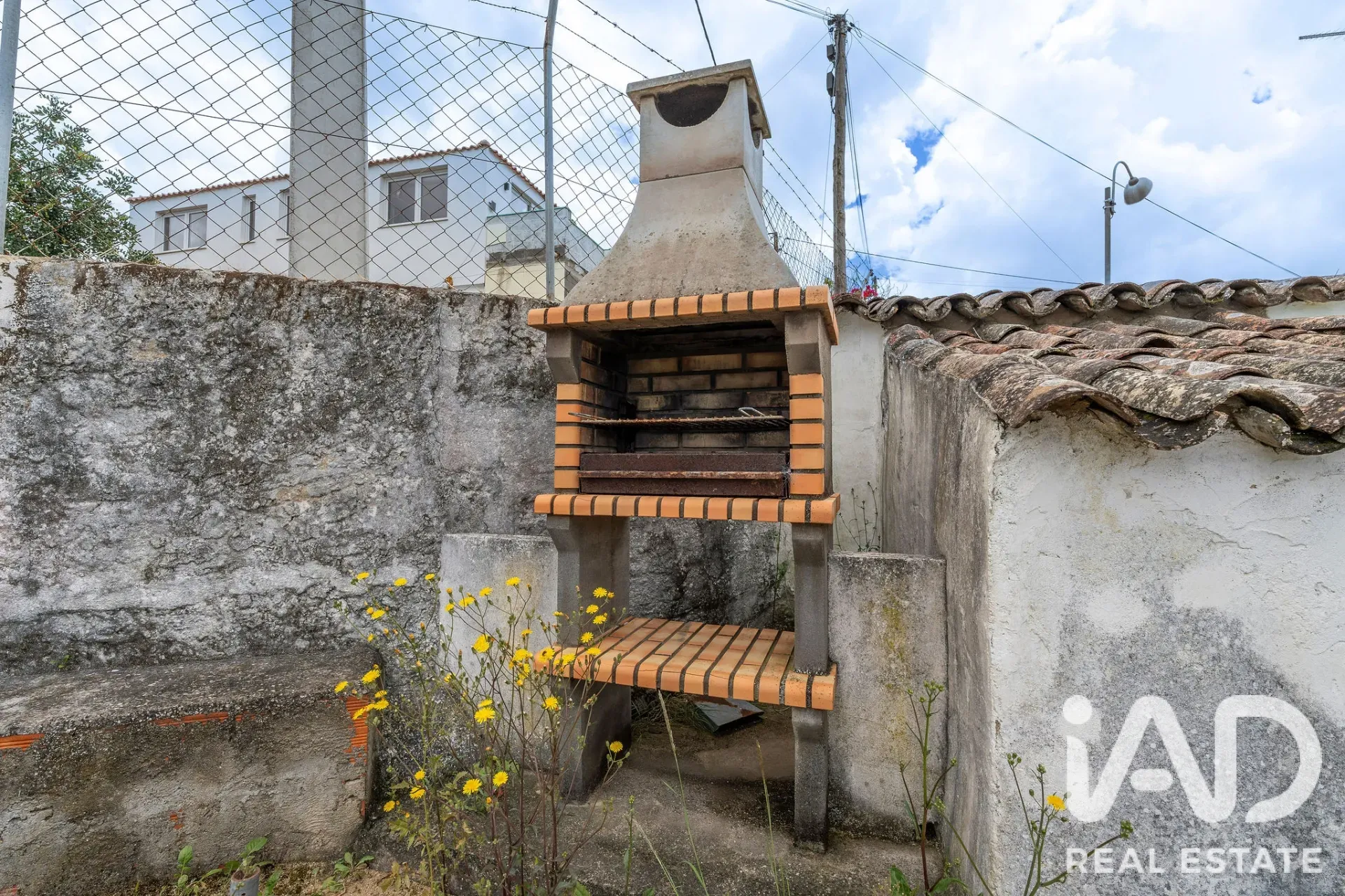 1970s 3-Bedroom House with Garden and Pool in São Brás de Alportel - View image 32 of 40