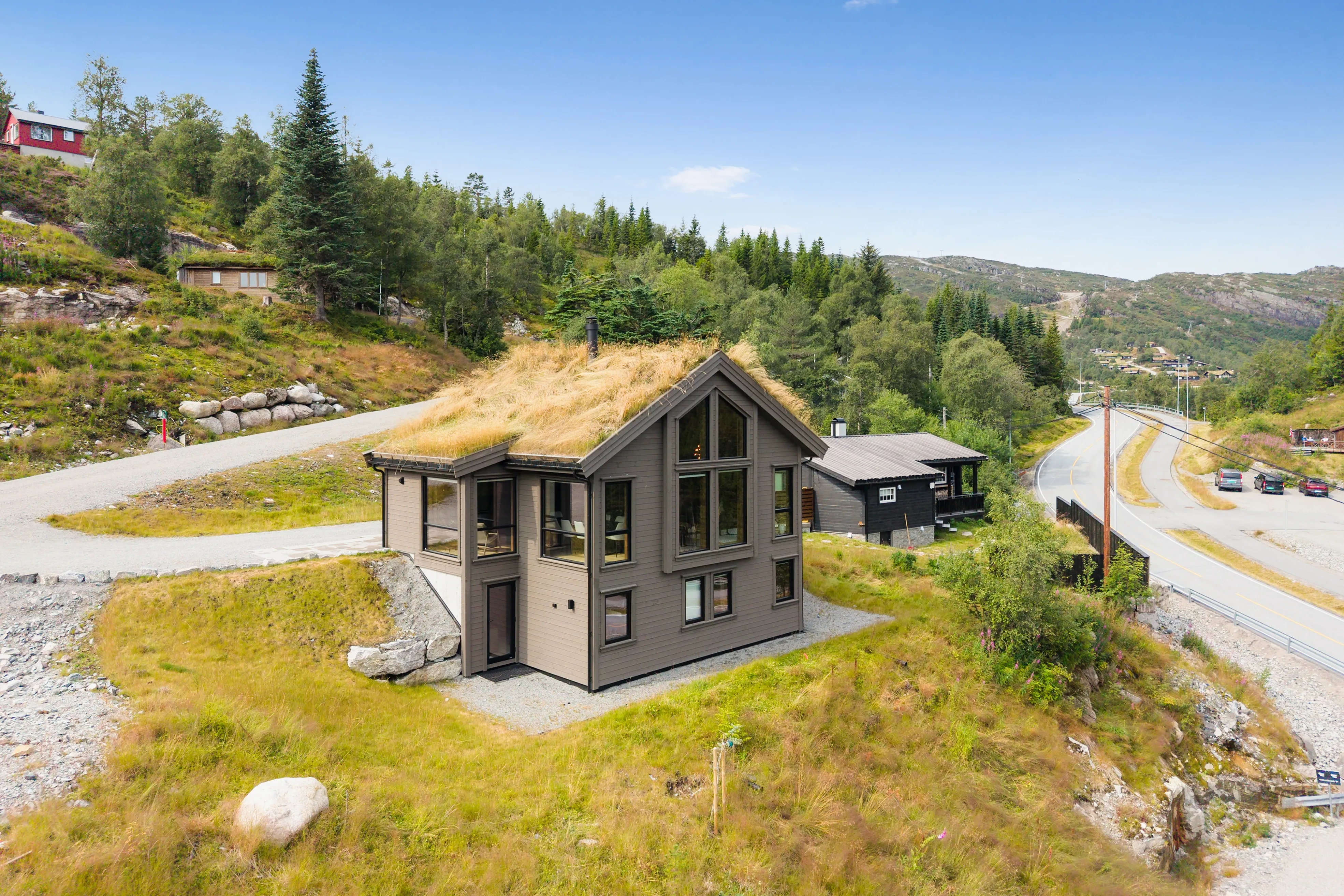 Modern Norwegian Home with Expansive Terrace in Scenic Sirdal - View image 29 of 33