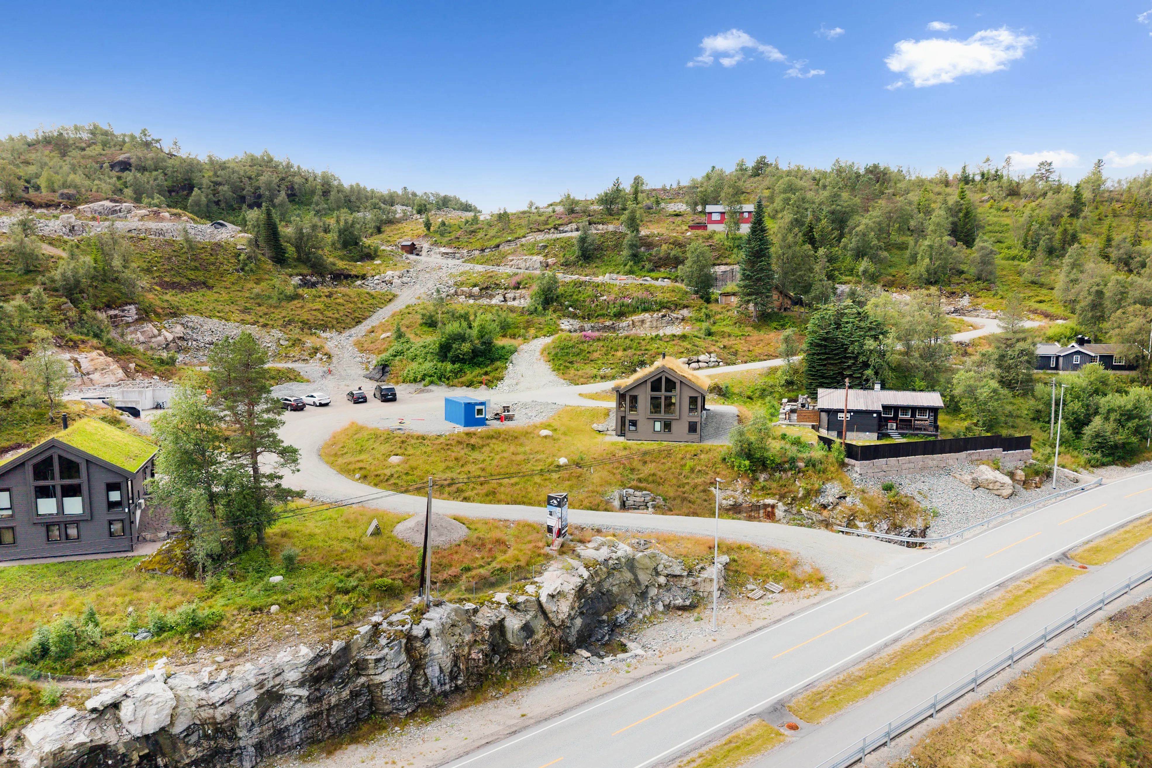 Modern Norwegian Home with Expansive Terrace in Scenic Sirdal - View image 30 of 33