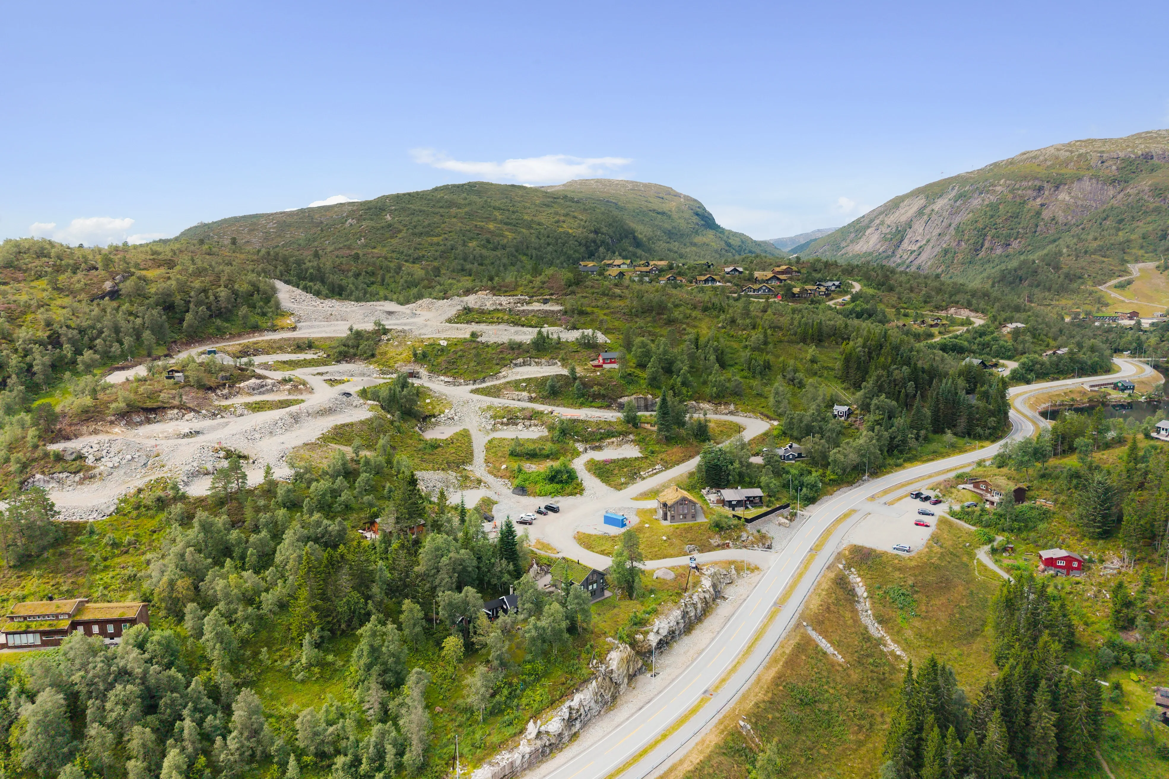Modern Norwegian Home with Expansive Terrace in Scenic Sirdal - View image 32 of 33