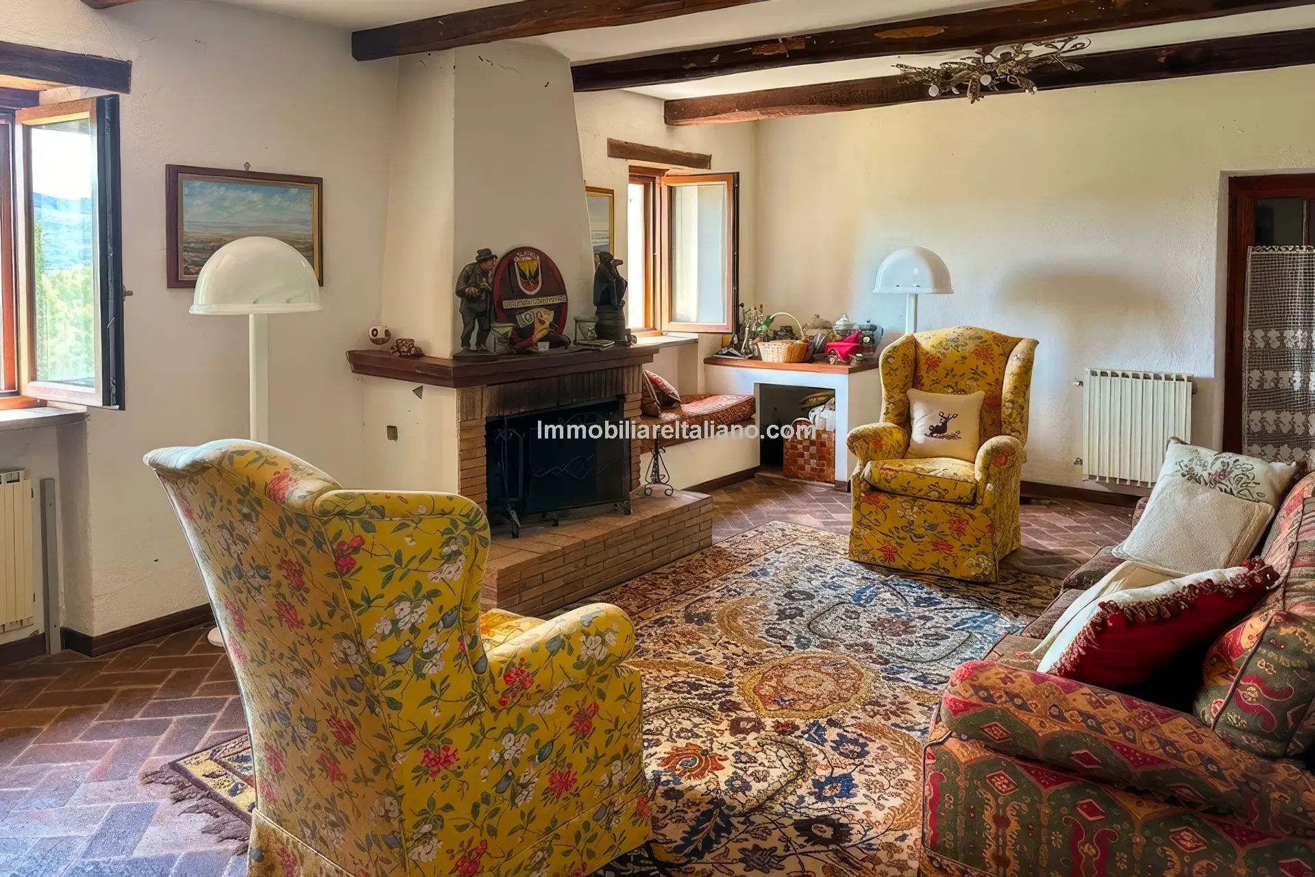 Expansive Farmhouse with Vineyard in Lazio's Scenic Countryside - View image 21 of 42