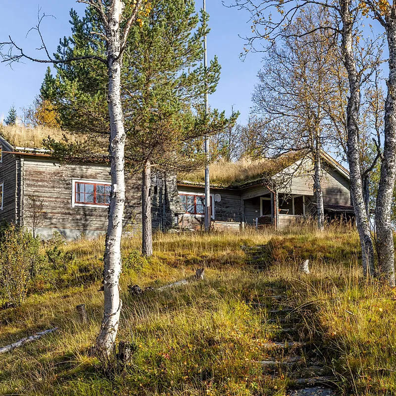 1950s Swedish Country House with Expansive Garden in Ski-Lovers' Bruksvallarna