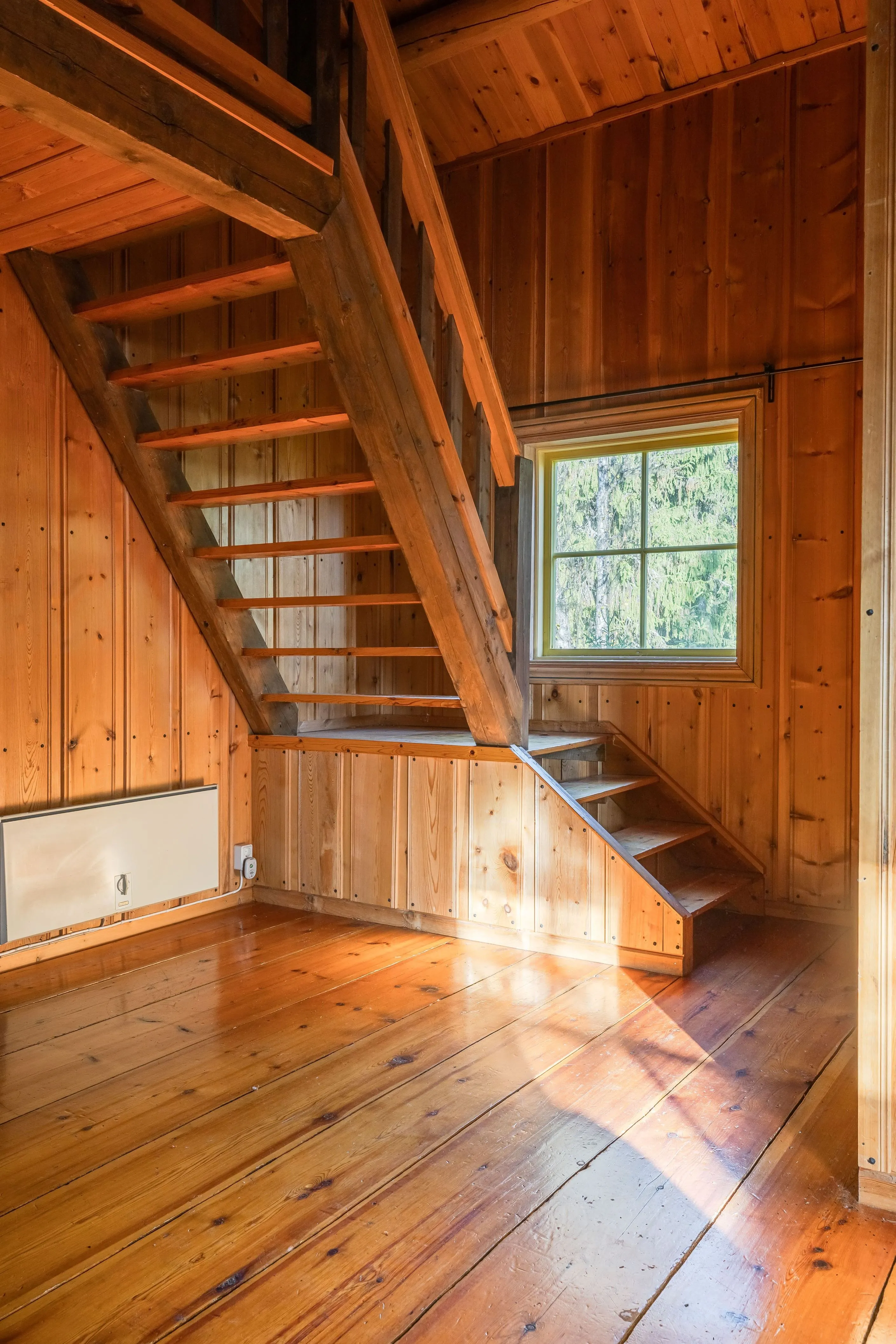 1950s Swedish Country House with Expansive Garden in Ski-Lovers' Bruksvallarna - View image 26 of 36